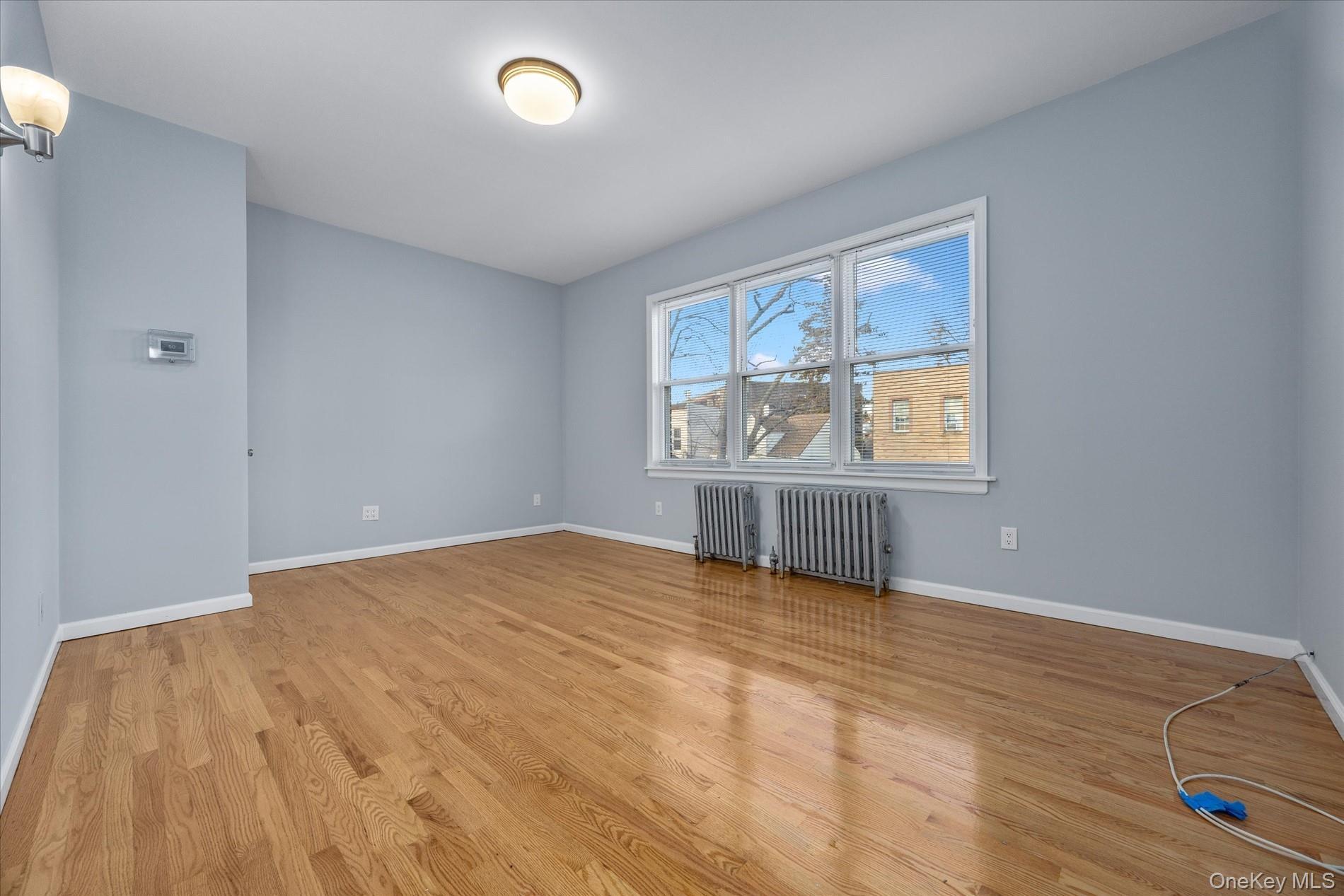 Single Family 47th  Queens, NY 11377, MLS-948109-20