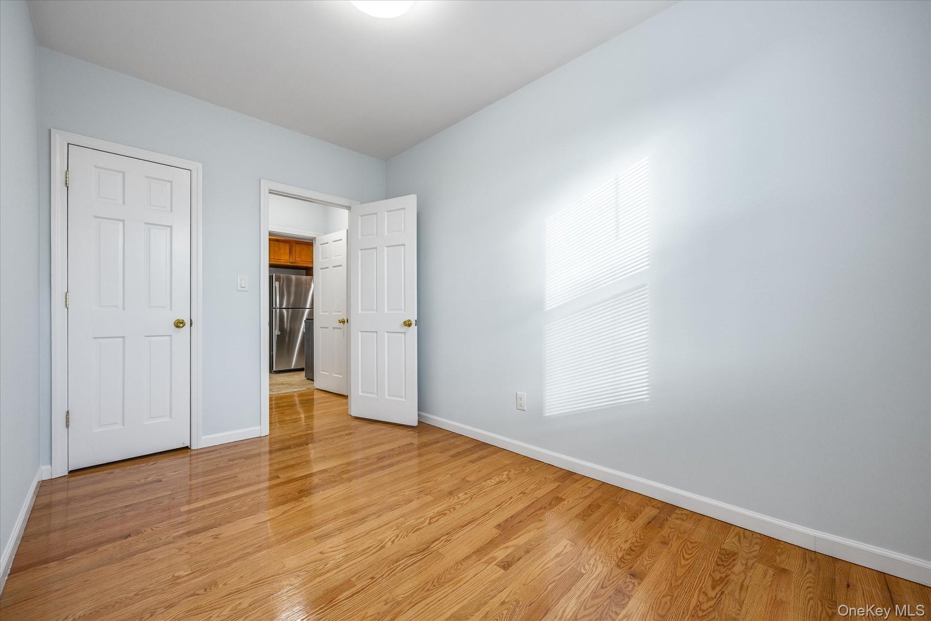 Single Family 47th  Queens, NY 11377, MLS-948109-31