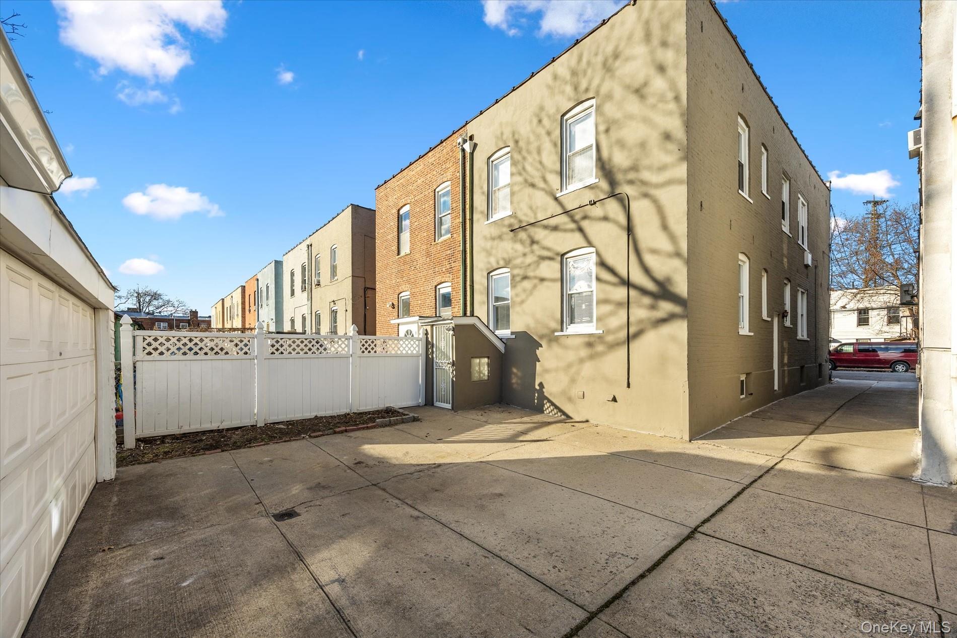 Single Family 47th  Queens, NY 11377, MLS-948109-42