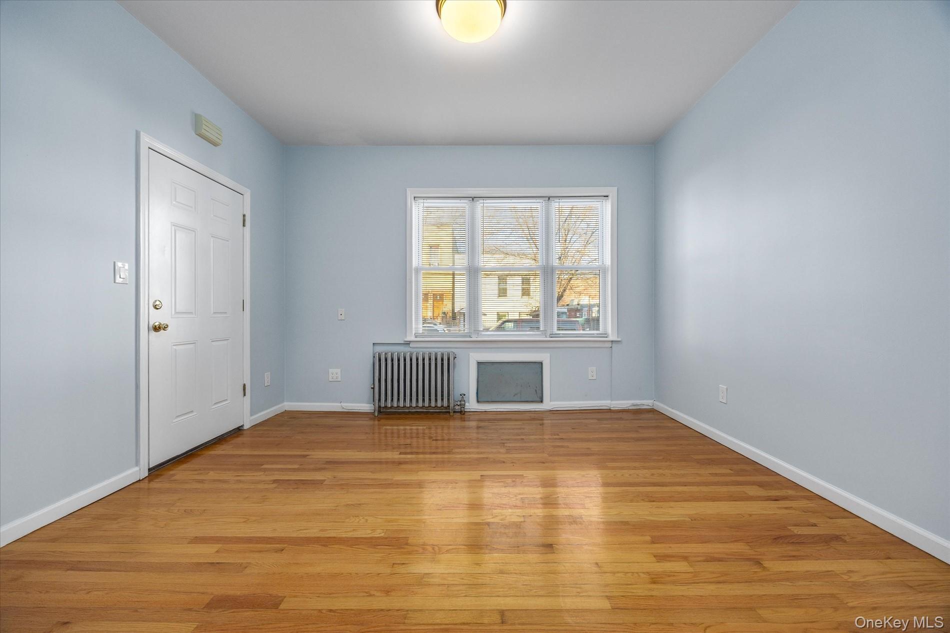 Single Family 47th  Queens, NY 11377, MLS-948109-5