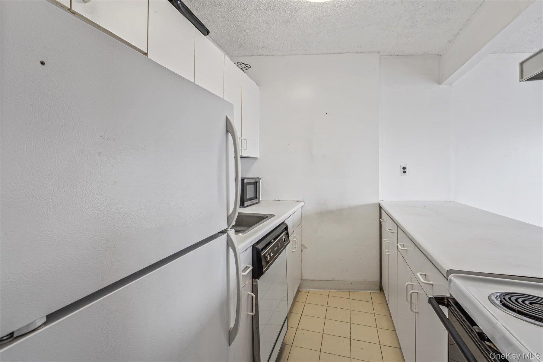 Condo Shore  Queens, NY 11102, MLS-948121-14