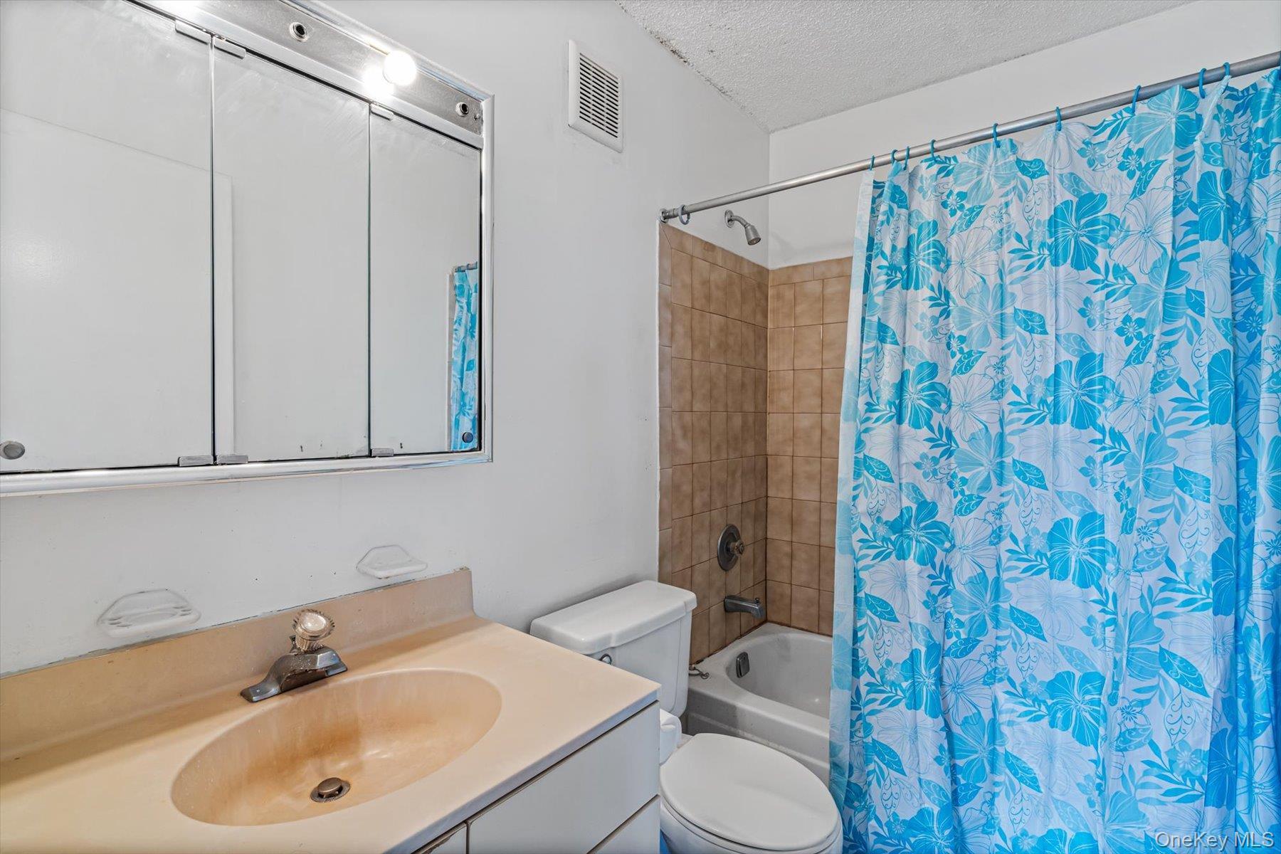 Condo Shore  Queens, NY 11102, MLS-948121-17