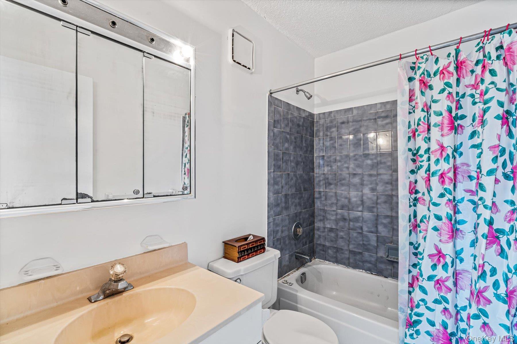 Condo Shore  Queens, NY 11102, MLS-948121-23