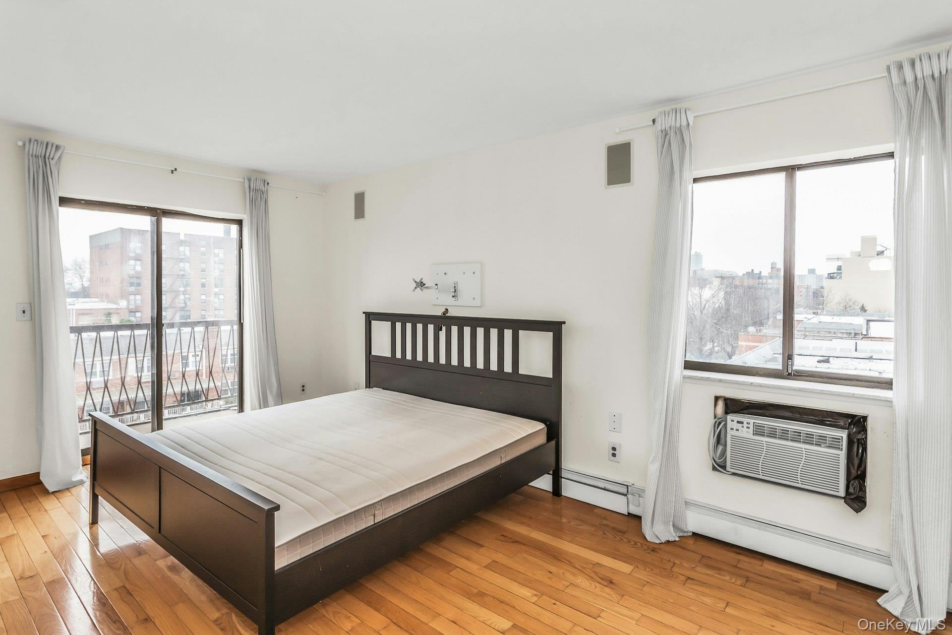 Condo Barclay  Queens, NY 11355, MLS-948171-13