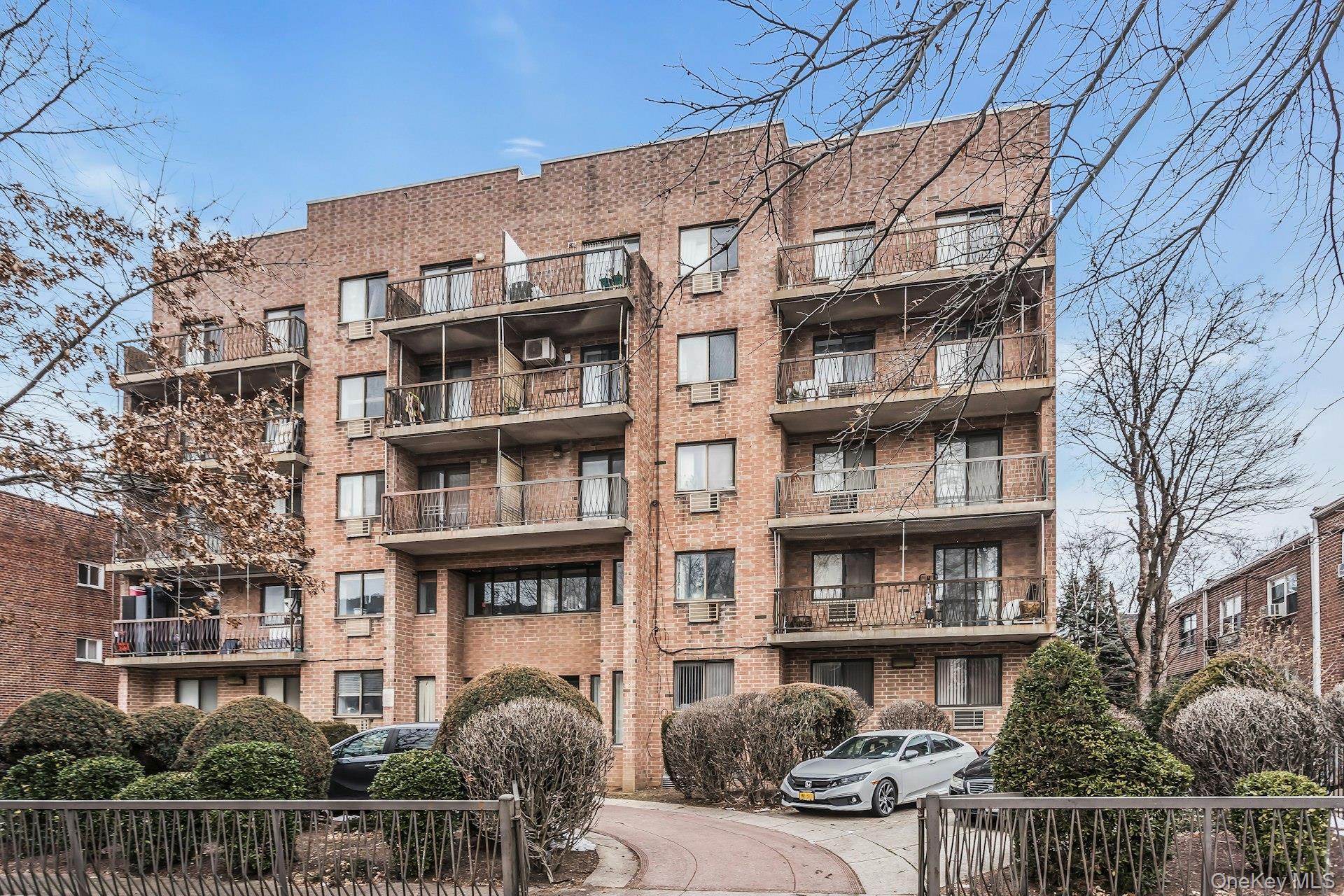 Condo Barclay  Queens, NY 11355, MLS-948171-2