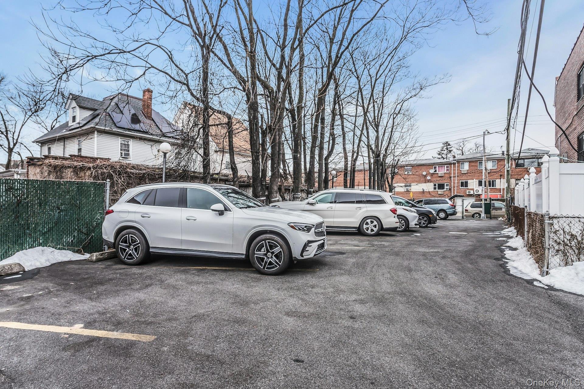 Condo Barclay  Queens, NY 11355, MLS-948171-24