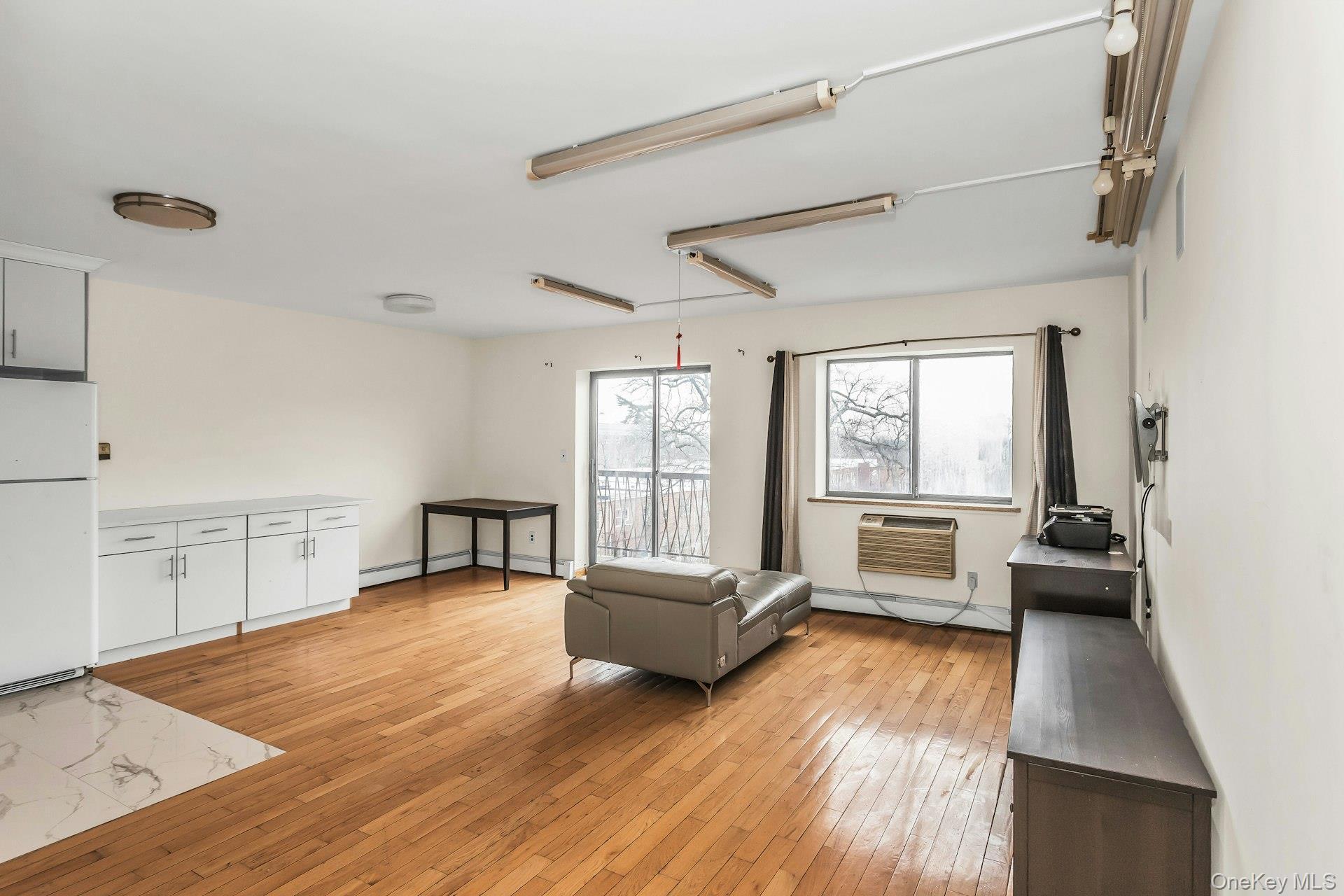 Condo Barclay  Queens, NY 11355, MLS-948171-5