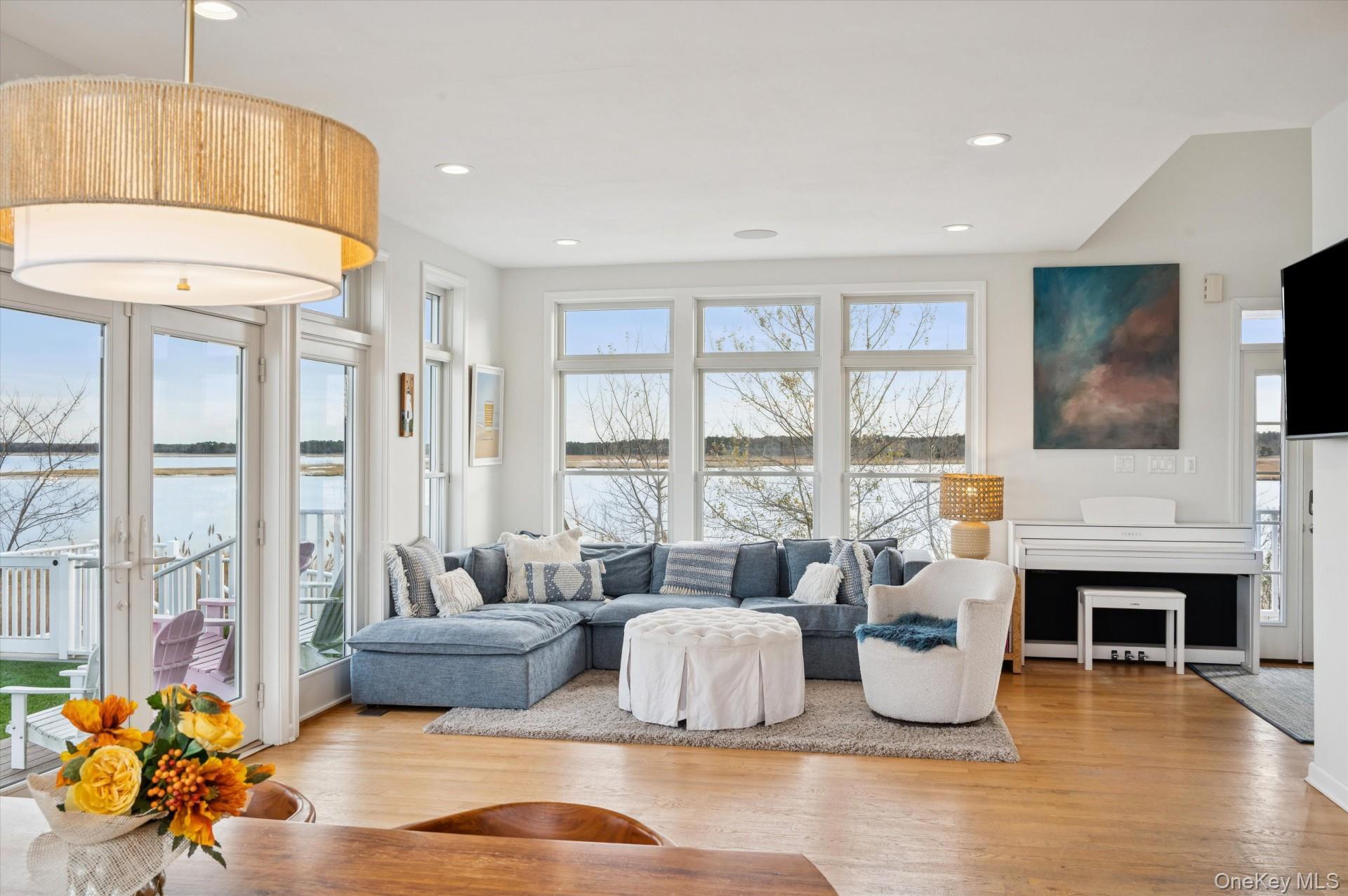 Single Family Pine Avenue Suffolk County, NY 11901, MLS-948227-16
