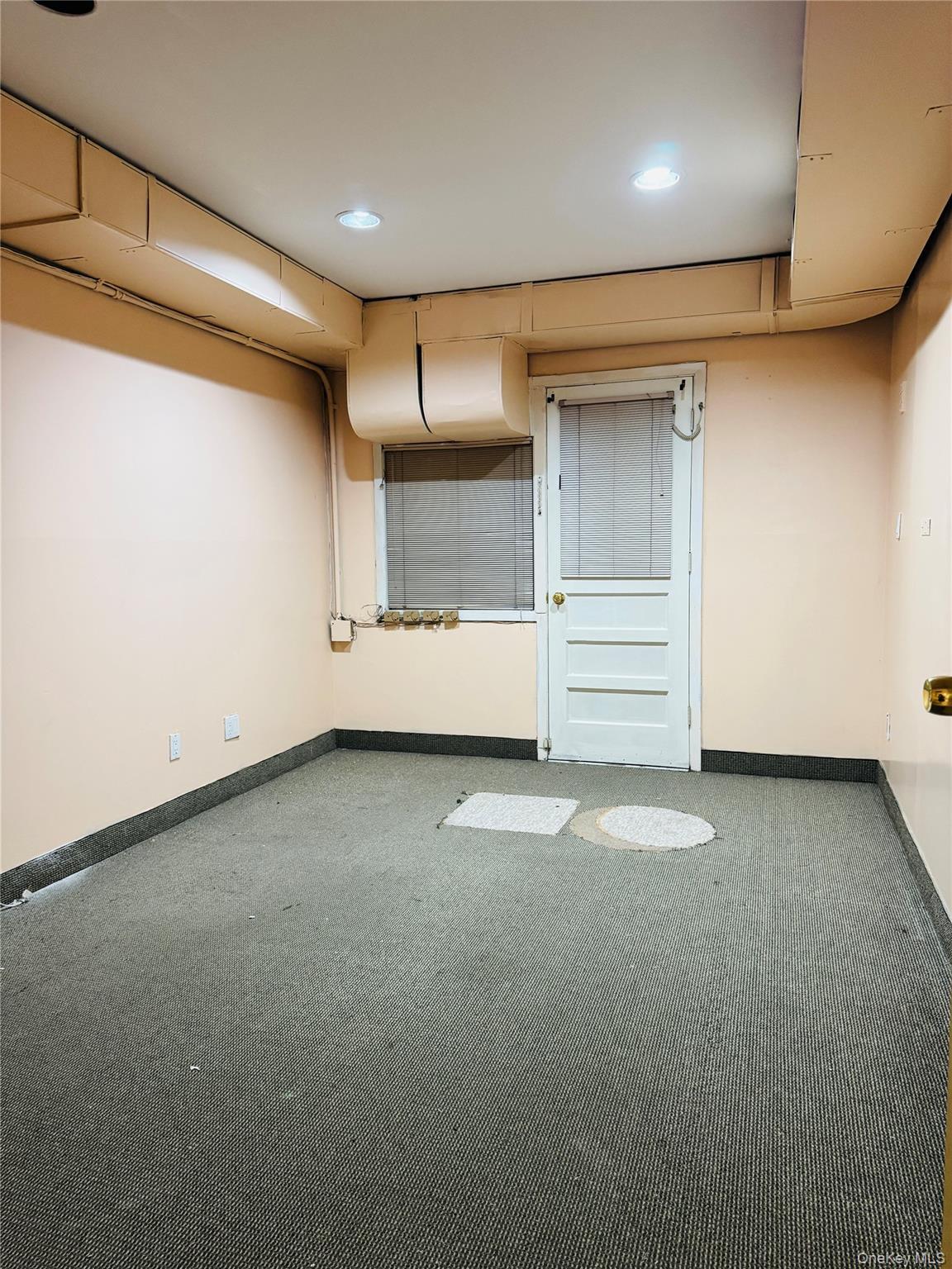 Commercial Lease 57th  Queens, NY 11373, MLS-948231-22