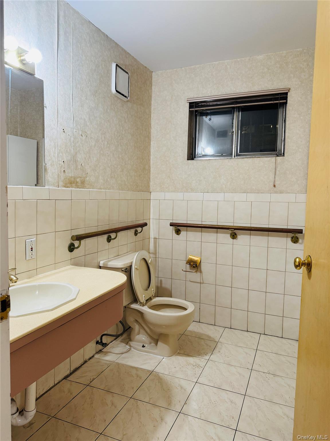 Commercial Lease 57th  Queens, NY 11373, MLS-948231-7