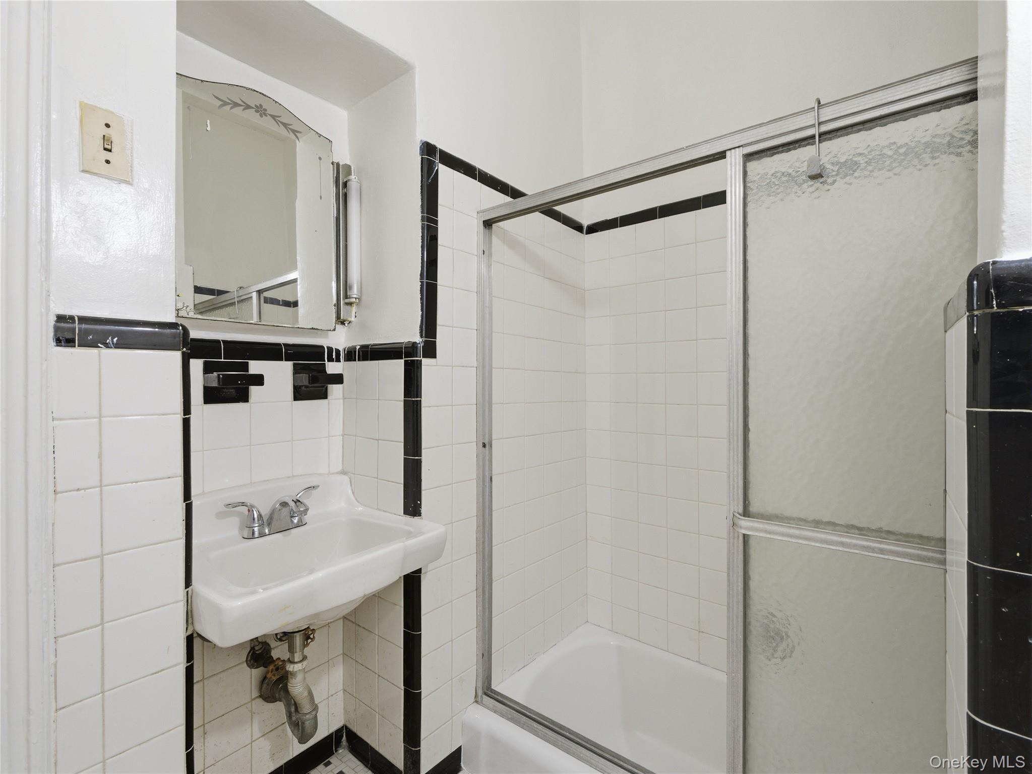 Single Family Parkside Brooklyn, NY 11226, MLS-948247-9