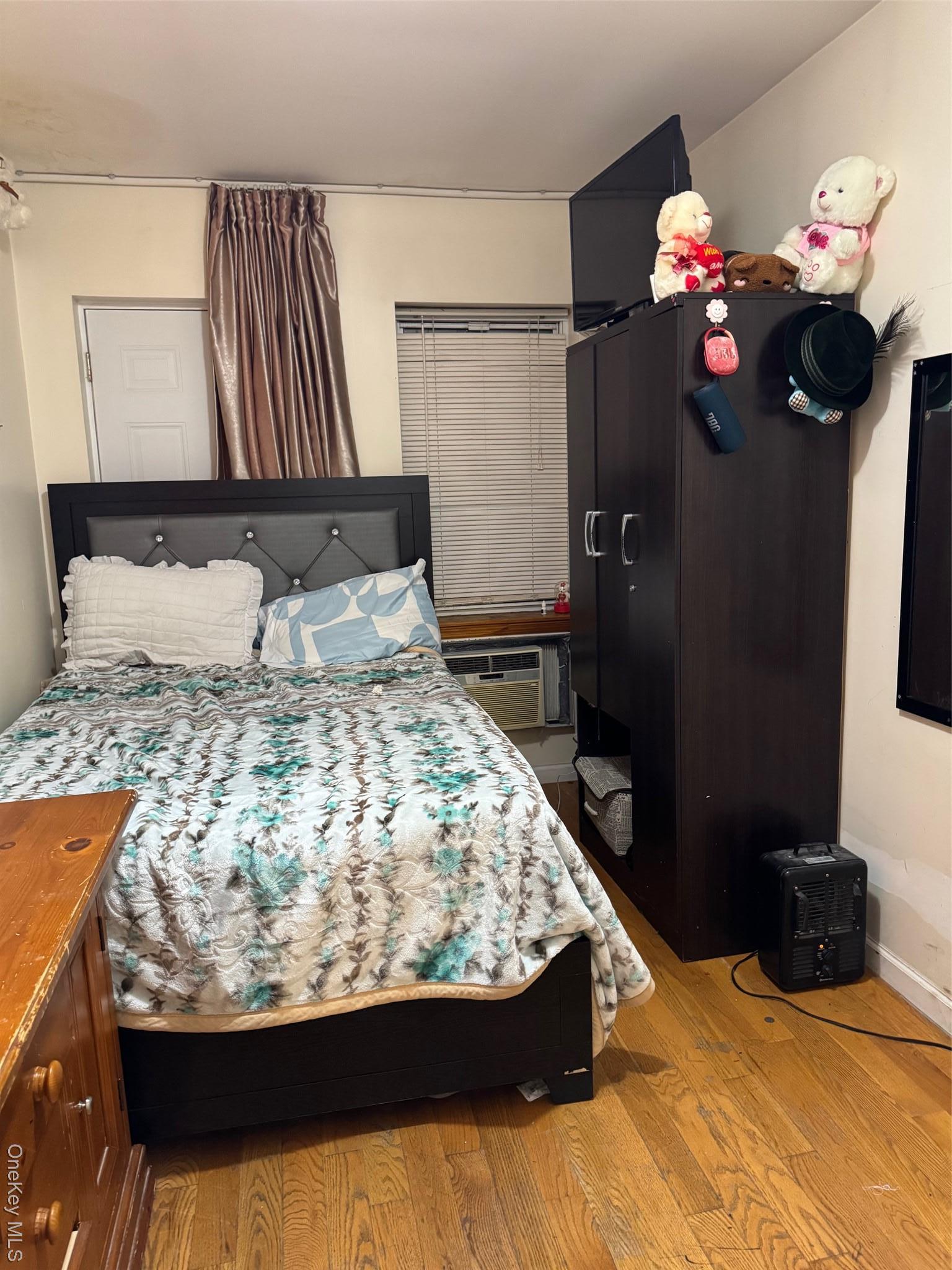 Condo 37th  Queens, NY 11368, MLS-948264-5