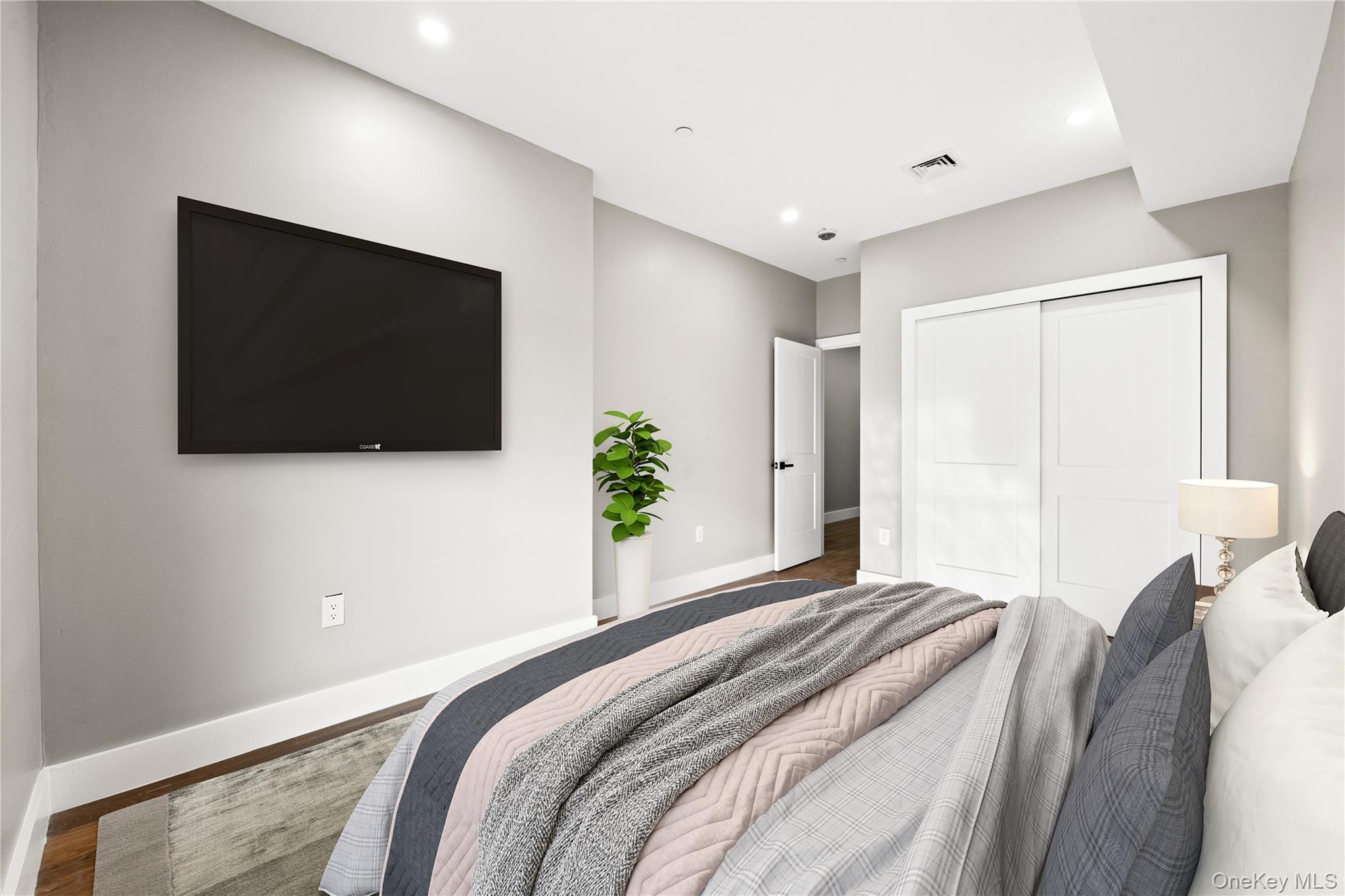 Single Family 143rd  Bronx, NY 10454, MLS-948267-22