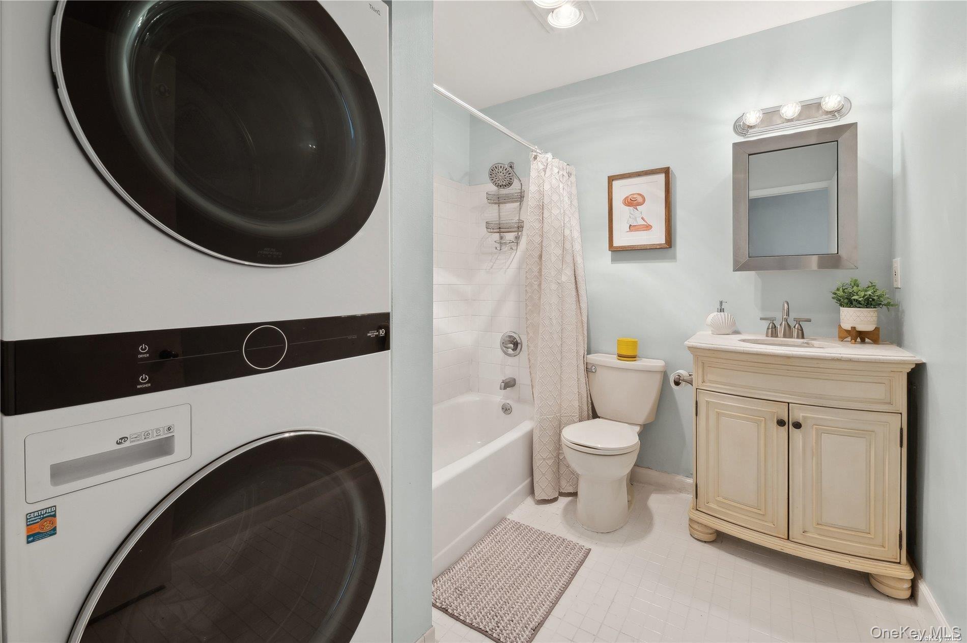 Condo Shore Rd  Nassau County, NY 11561, MLS-948269-11