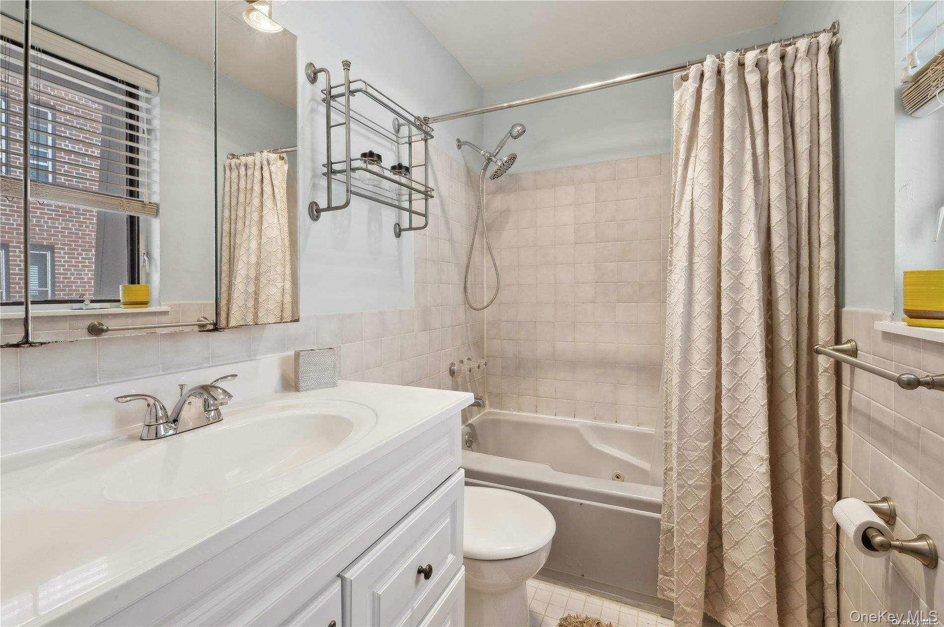 Condo Shore Rd  Nassau County, NY 11561, MLS-948269-15