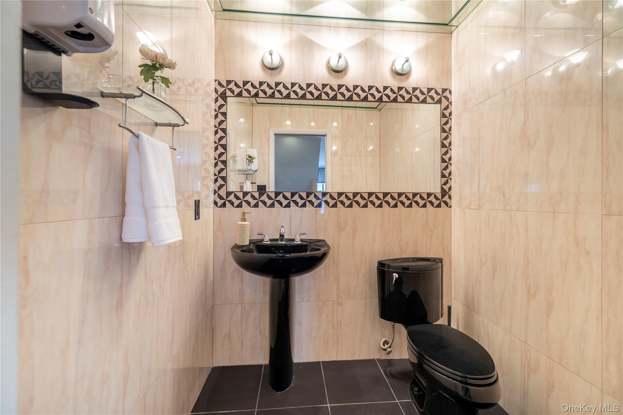 Condo Shore Rd  Nassau County, NY 11561, MLS-948269-9