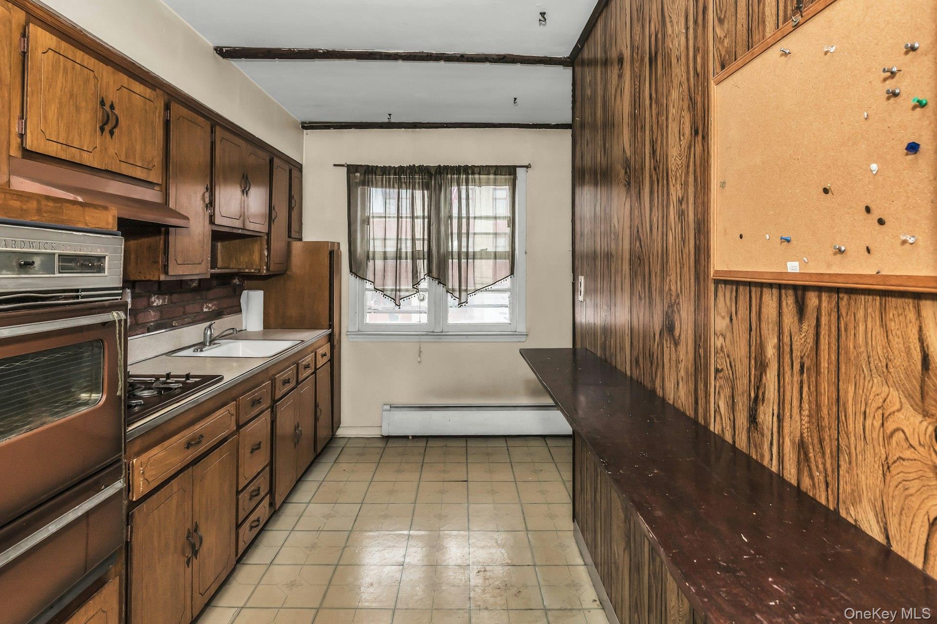 Single Family Lafayette  Queens, NY 11417, MLS-948277-16