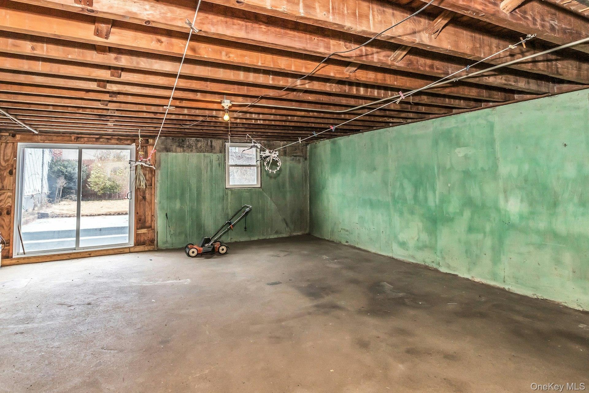 Single Family Lafayette  Queens, NY 11417, MLS-948277-26