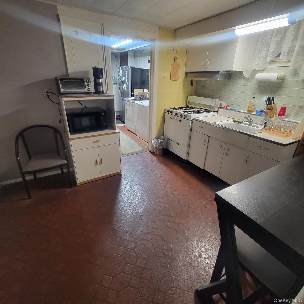 Single Family 38th  Brooklyn, NY 11234, MLS-948298-21