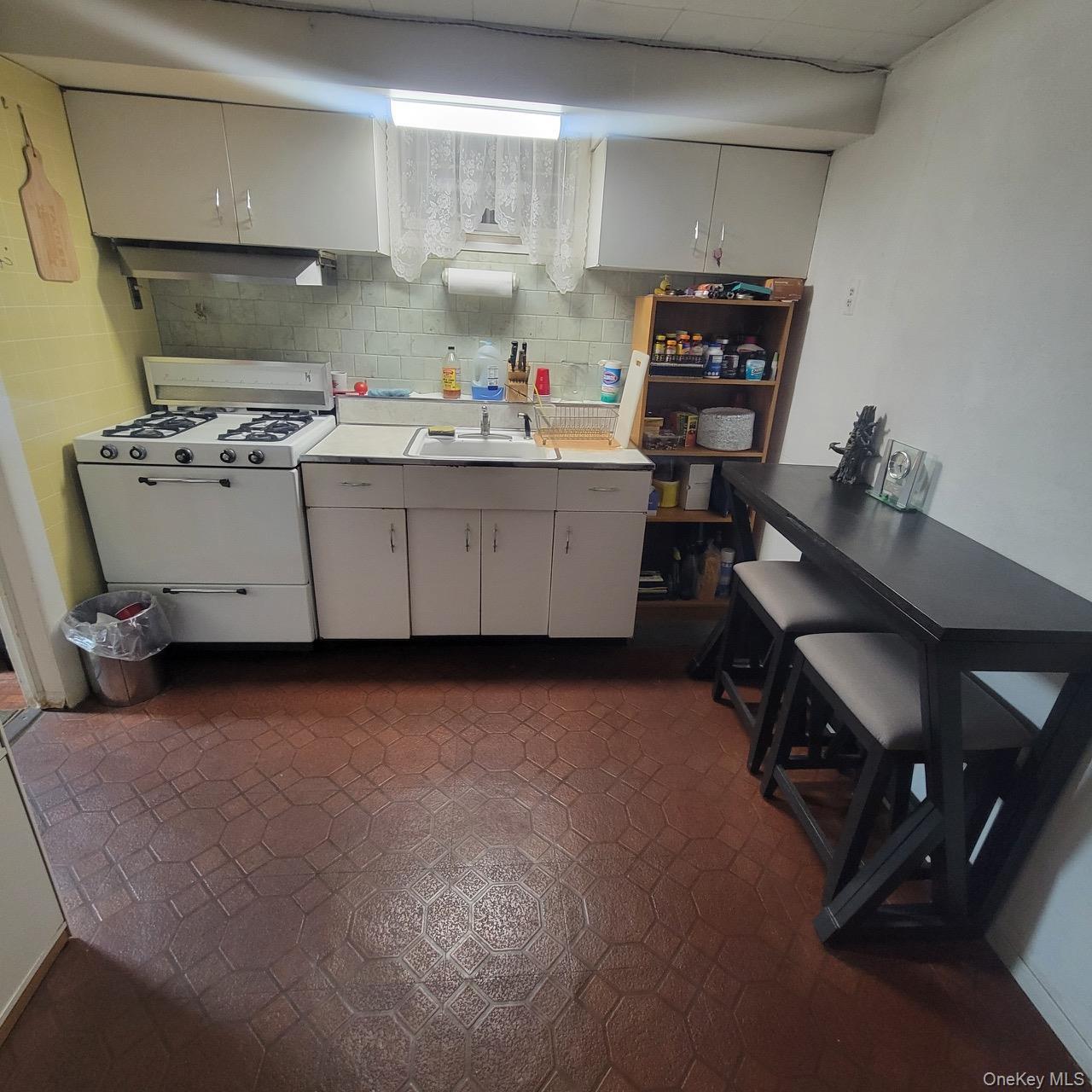 Single Family 38th  Brooklyn, NY 11234, MLS-948298-23