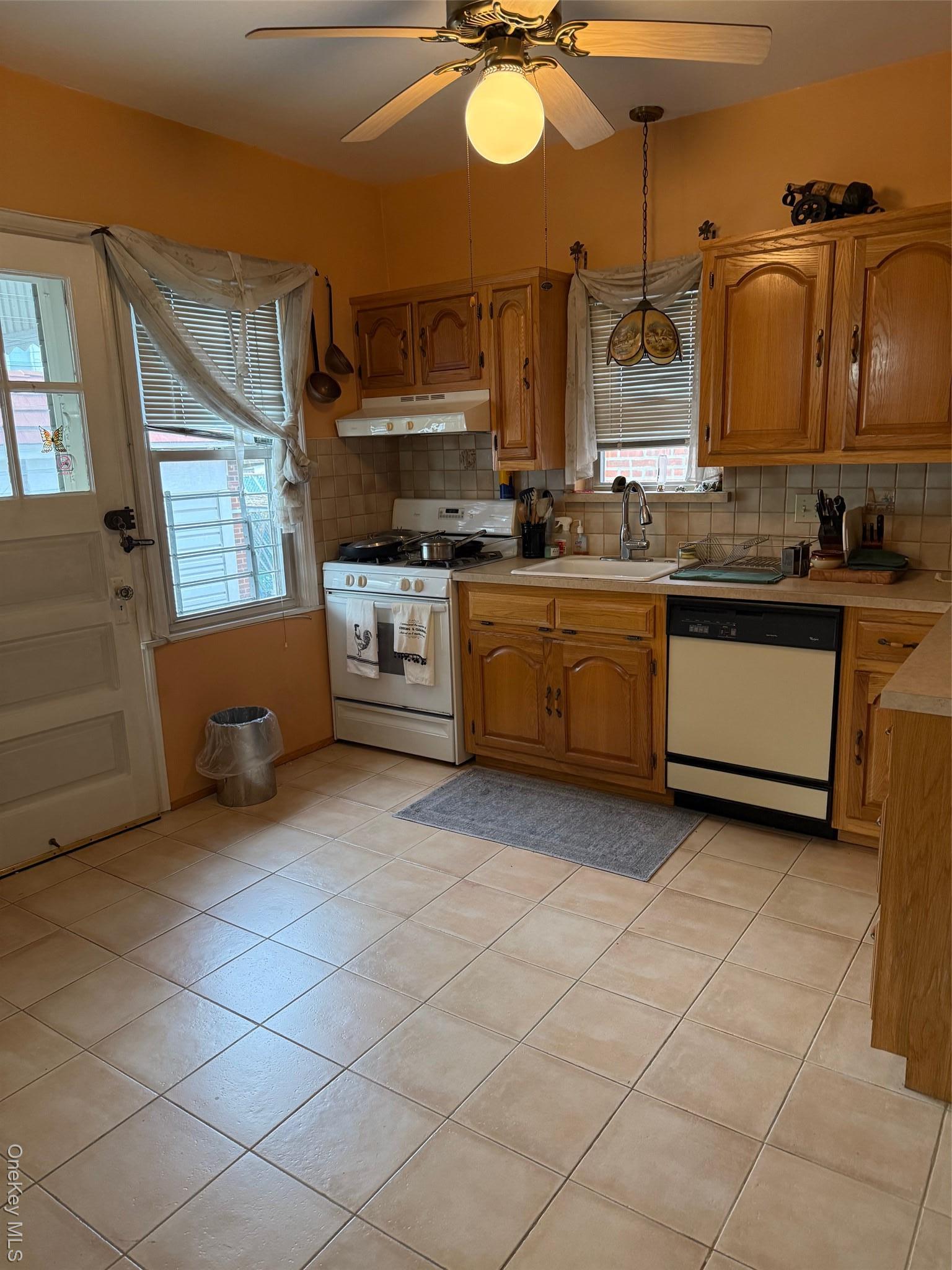 Single Family 38th  Brooklyn, NY 11234, MLS-948298-5