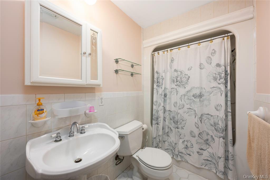 Single Family Stonegate  Dutchess County, NY 12538, MLS-948324-29