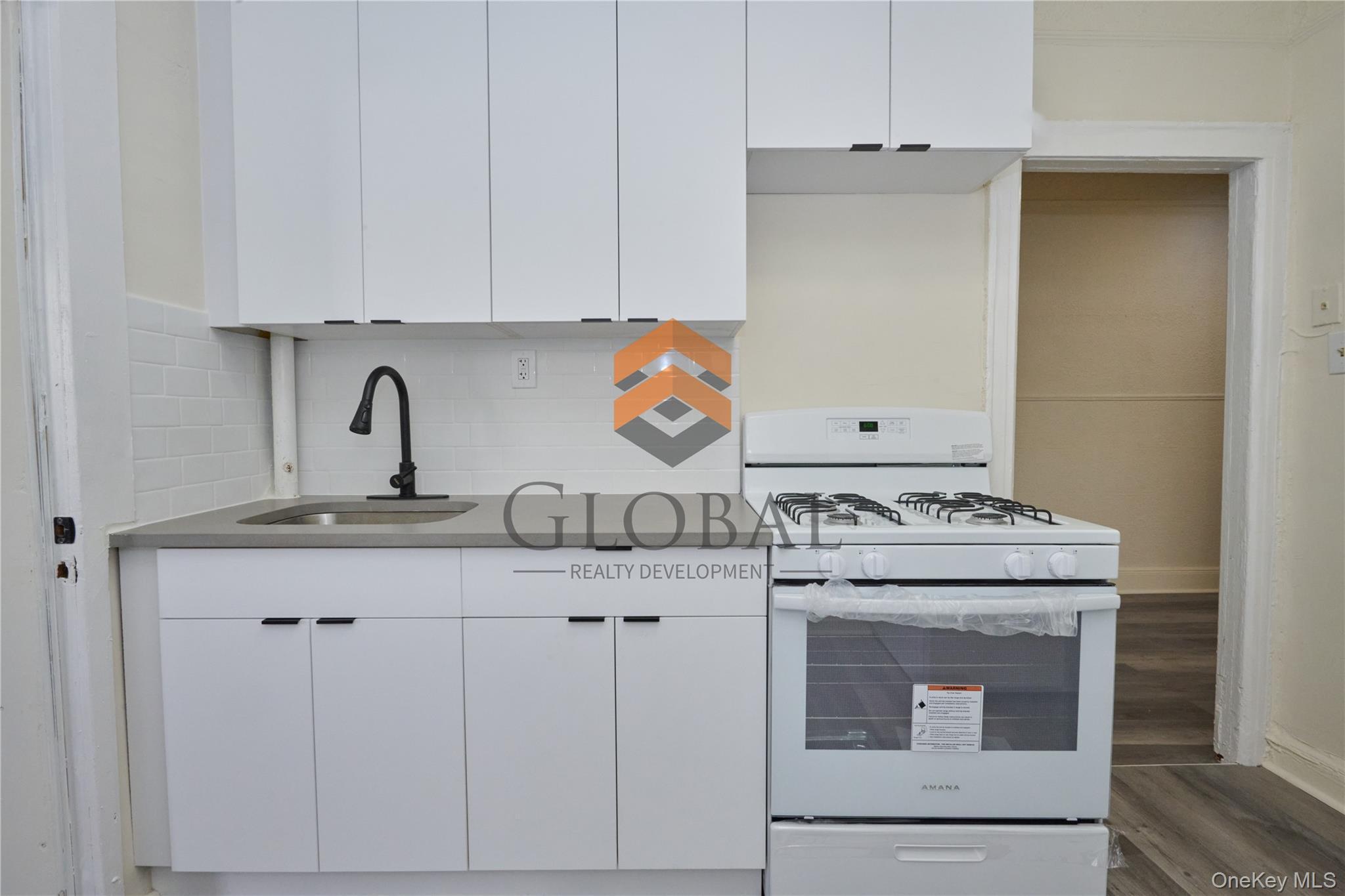 Single Family 215th  Bronx, NY 10467, MLS-948366-16