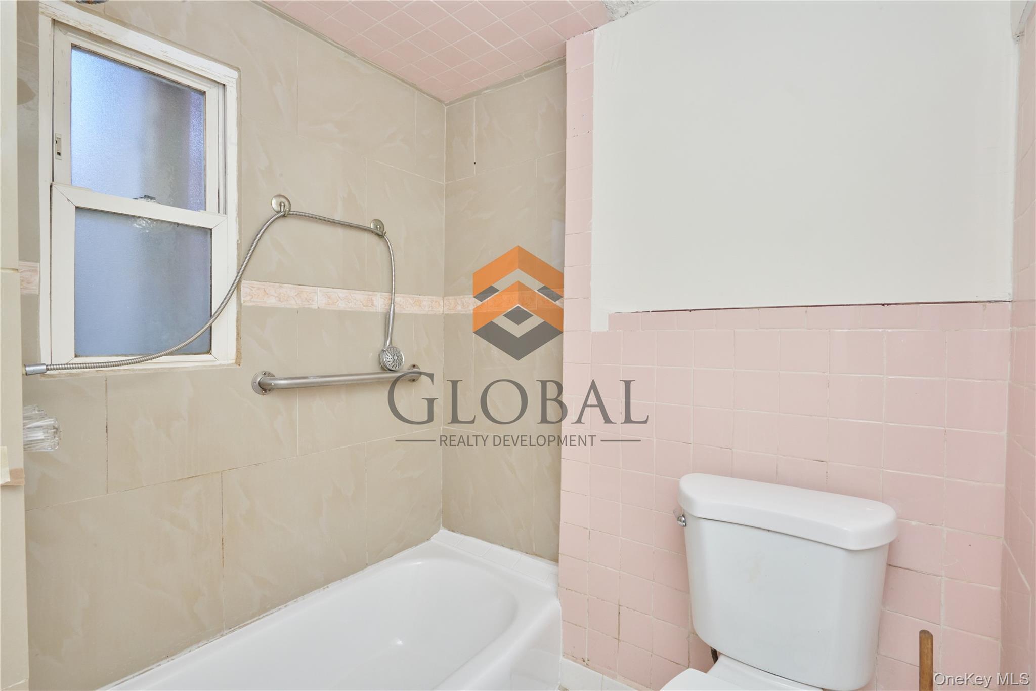 Single Family 215th  Bronx, NY 10467, MLS-948366-36