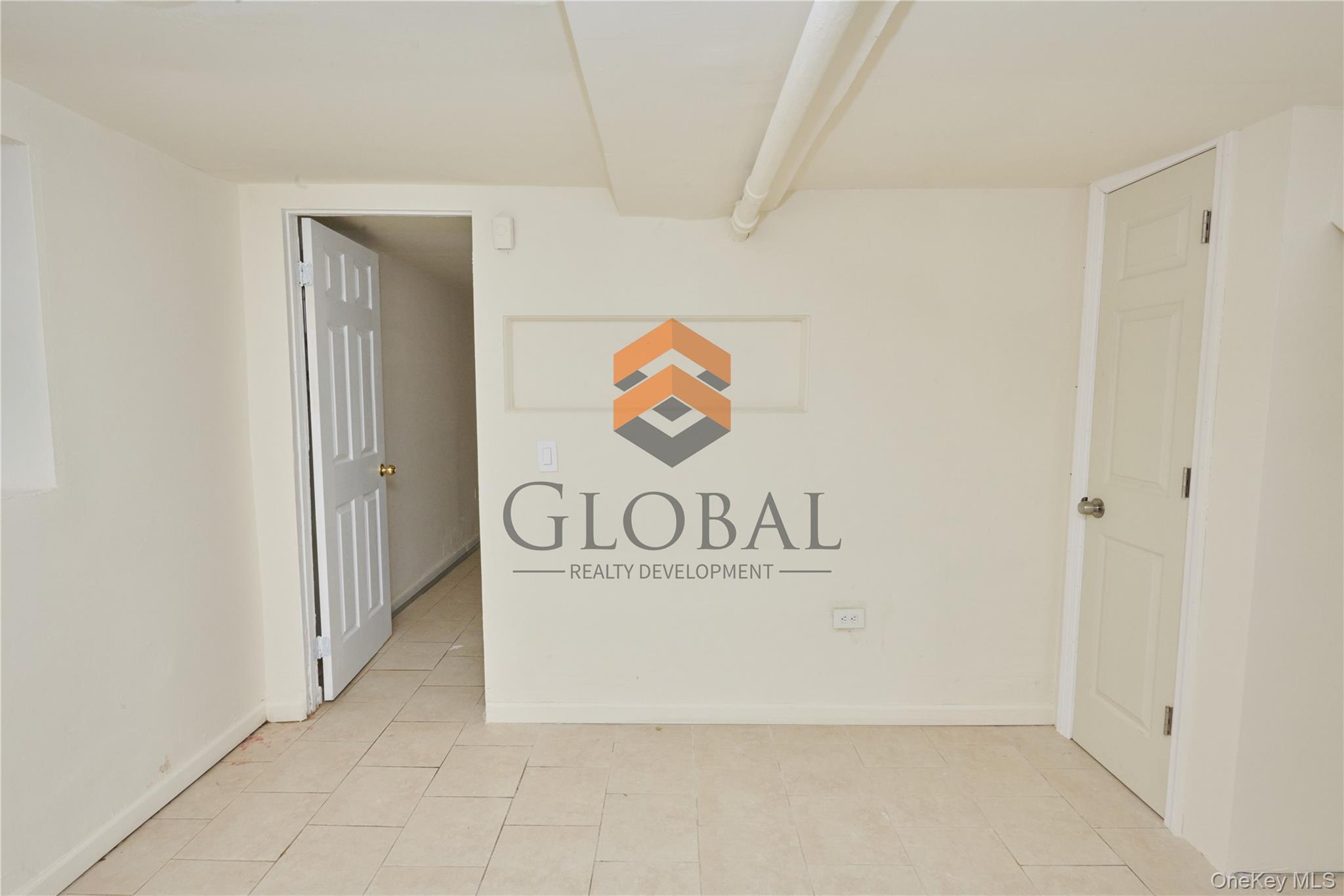 Single Family 215th  Bronx, NY 10467, MLS-948366-39