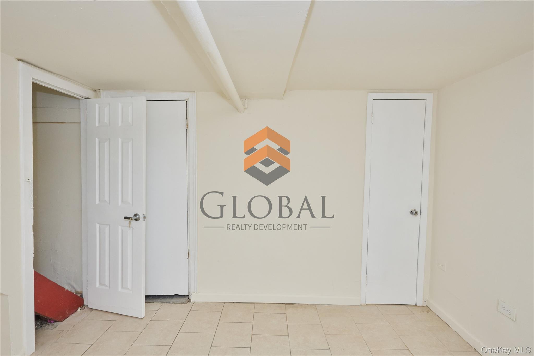 Single Family 215th  Bronx, NY 10467, MLS-948366-40