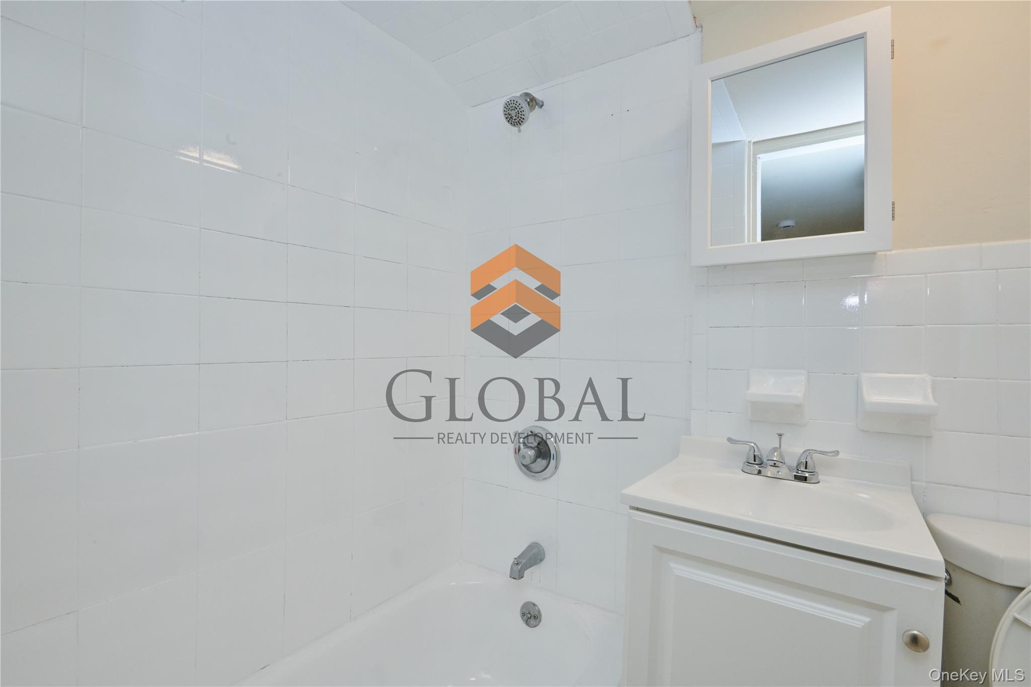 Single Family 215th  Bronx, NY 10467, MLS-948366-48