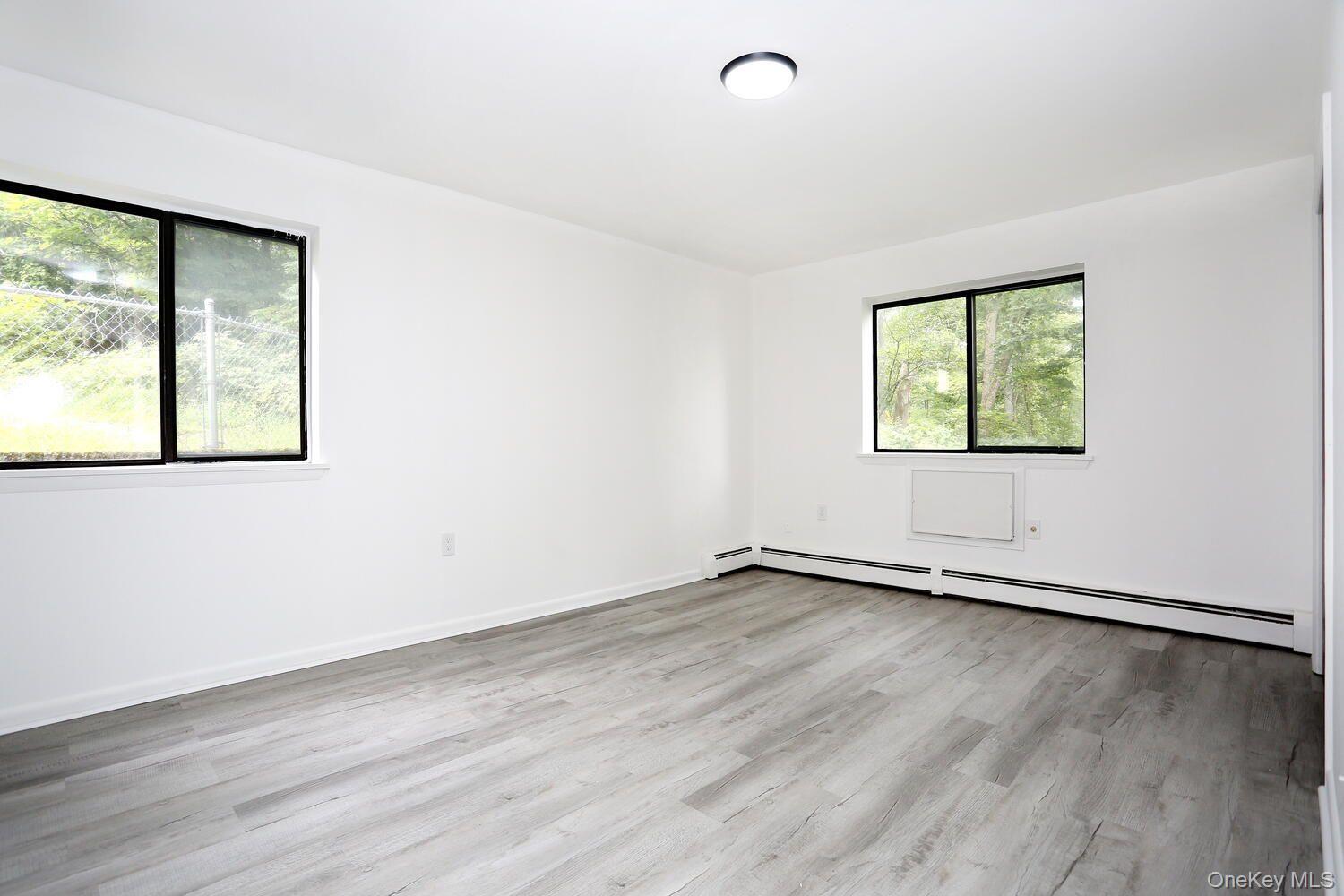 Condo Concord Orange County, NY 10940, MLS-948367-13