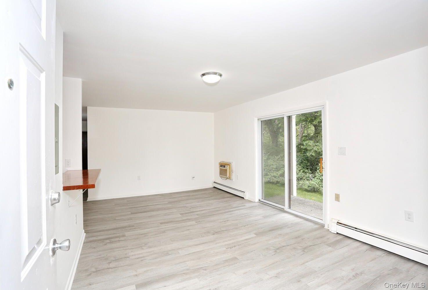 Condo Concord Orange County, NY 10940, MLS-948367-4