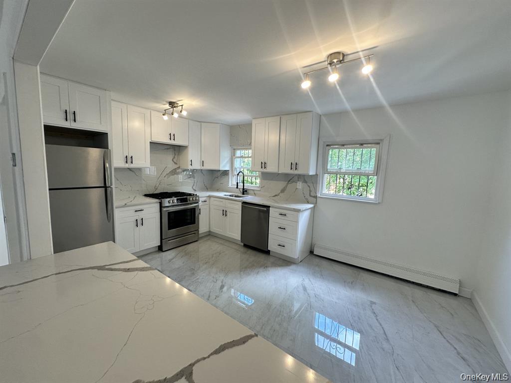 Single Family 228th Bronx, NY 10466, MLS-948373-7