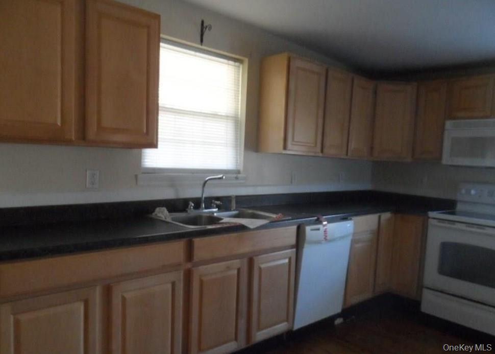 Single Family Old Post  Ulster County, NY 12429, MLS-948394-12