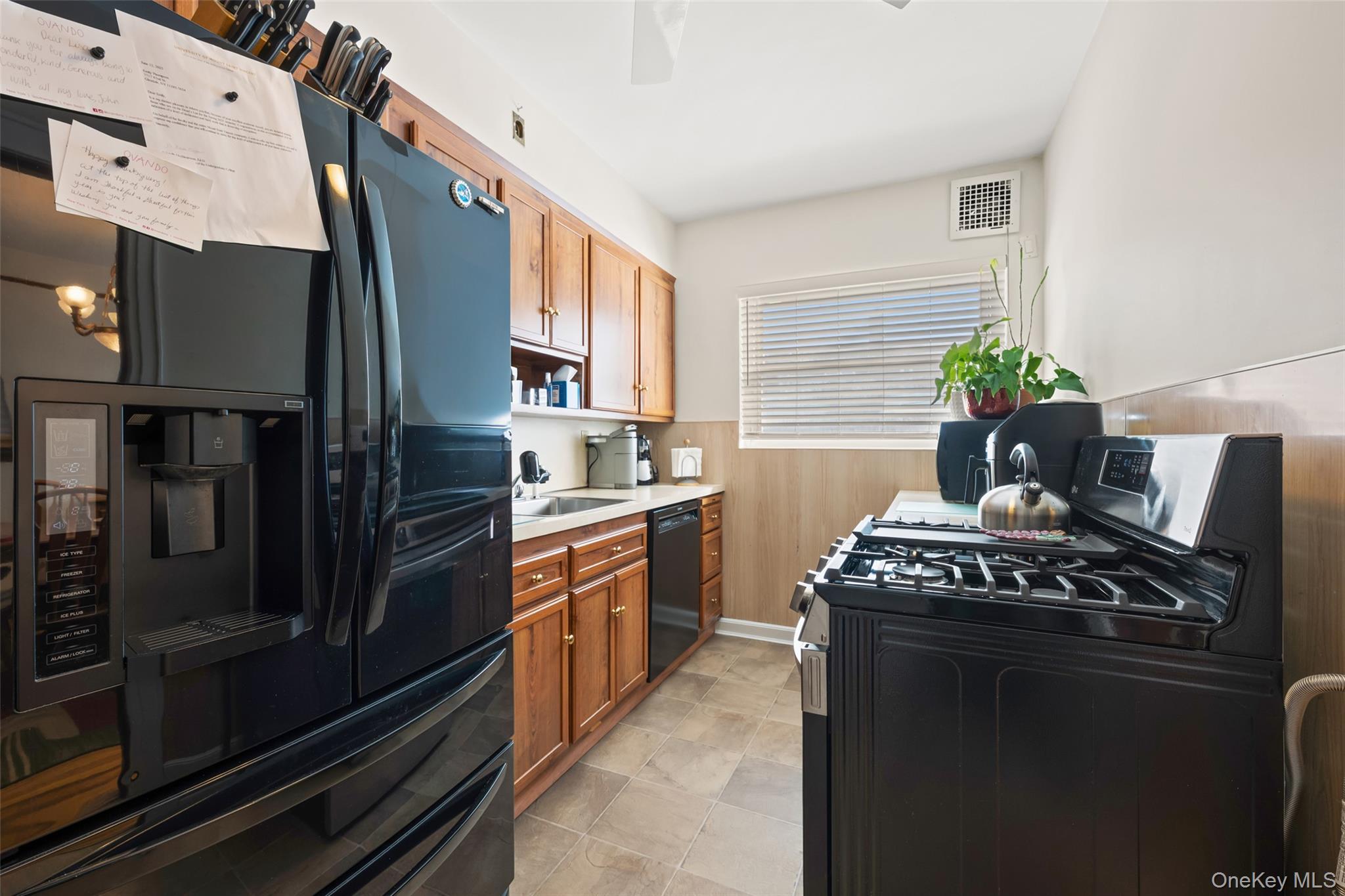 Single Family 82nd  Queens, NY 11385, MLS-948427-10