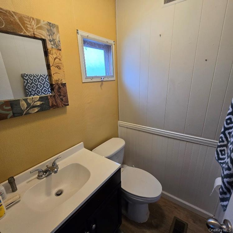 Single Family Fresh Pond  Suffolk County, NY 11933, MLS-948500-14