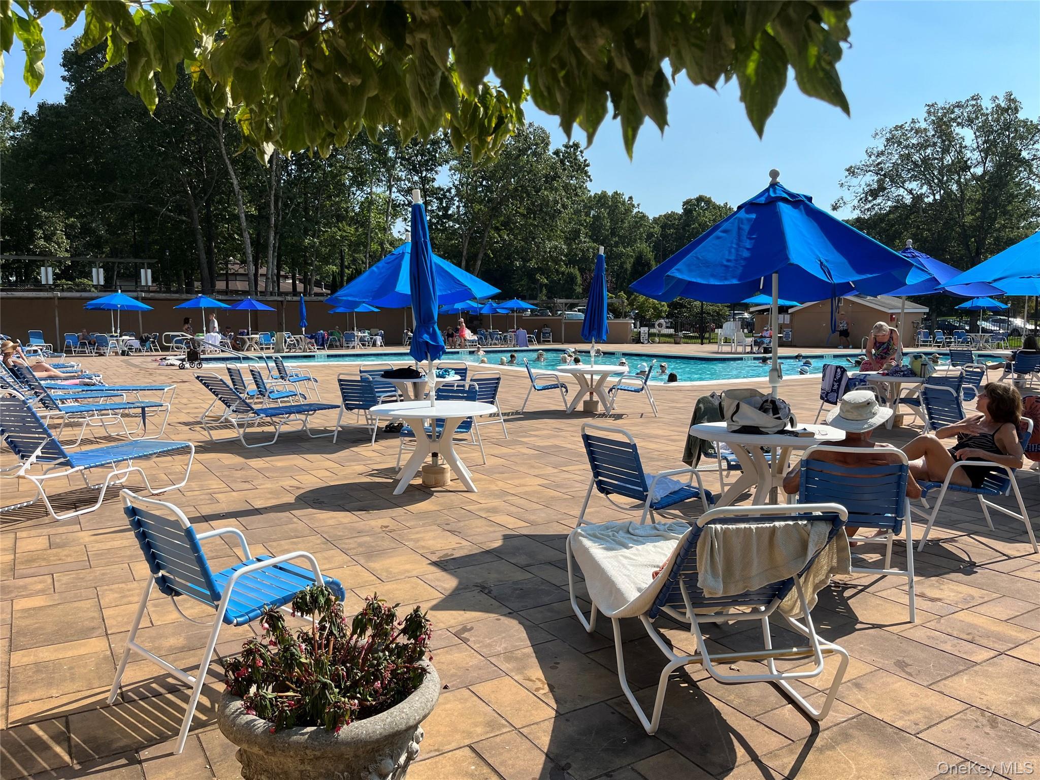 Condo Woodbridge Suffolk County, NY 11961, MLS-948513-21