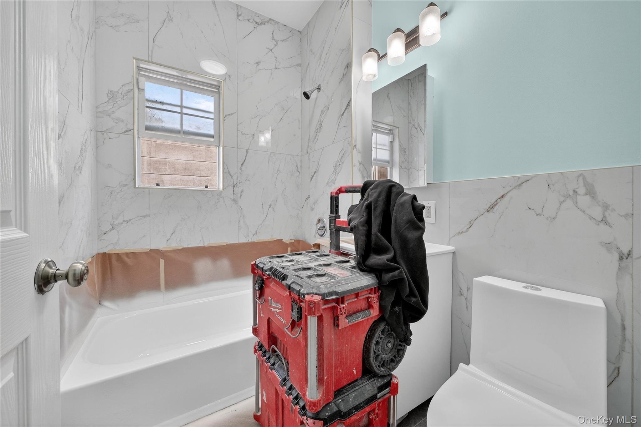 Single Family Throggs Neck  Bronx, NY 10465, MLS-948550-17