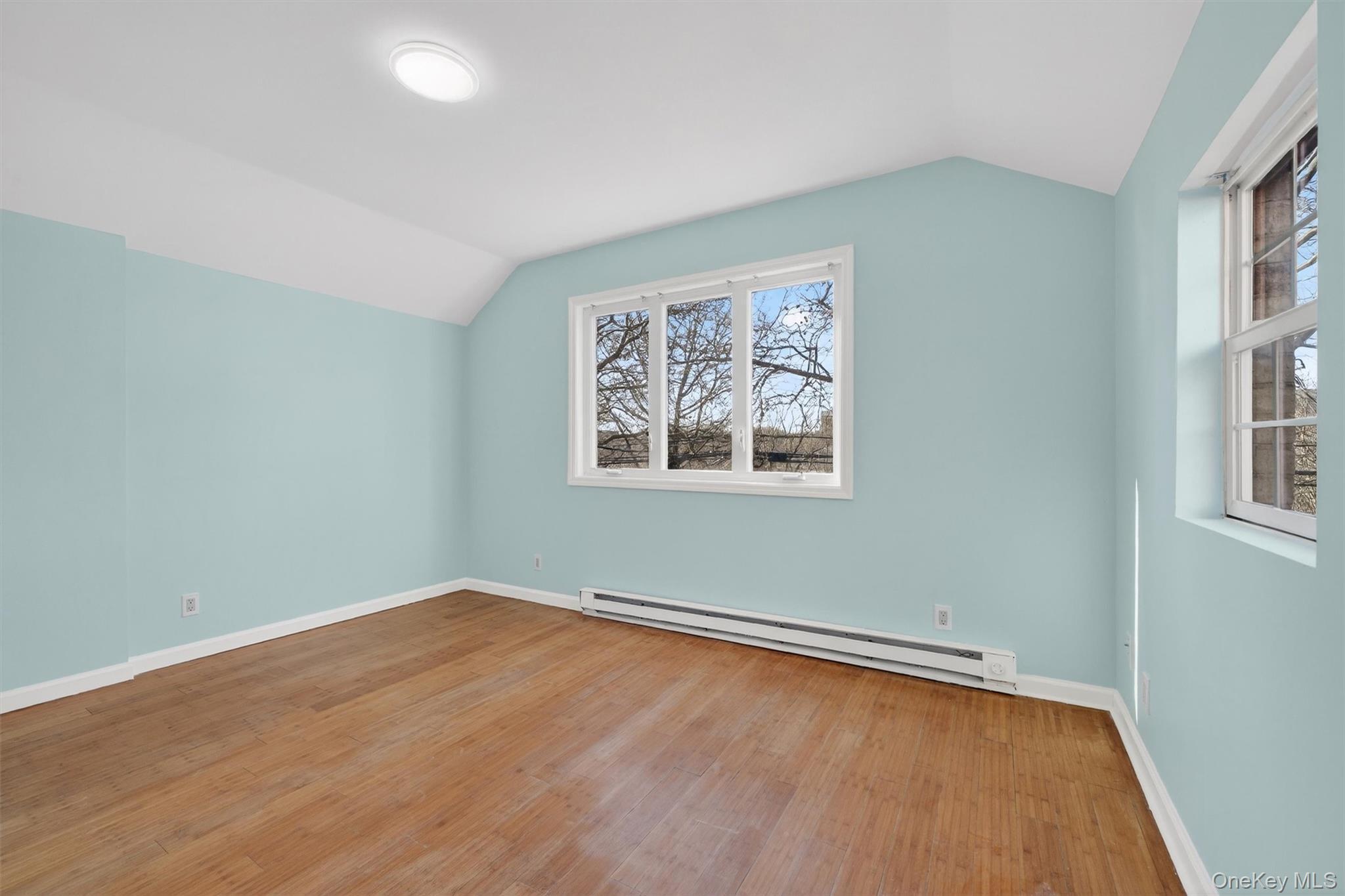 Single Family Throggs Neck  Bronx, NY 10465, MLS-948550-21