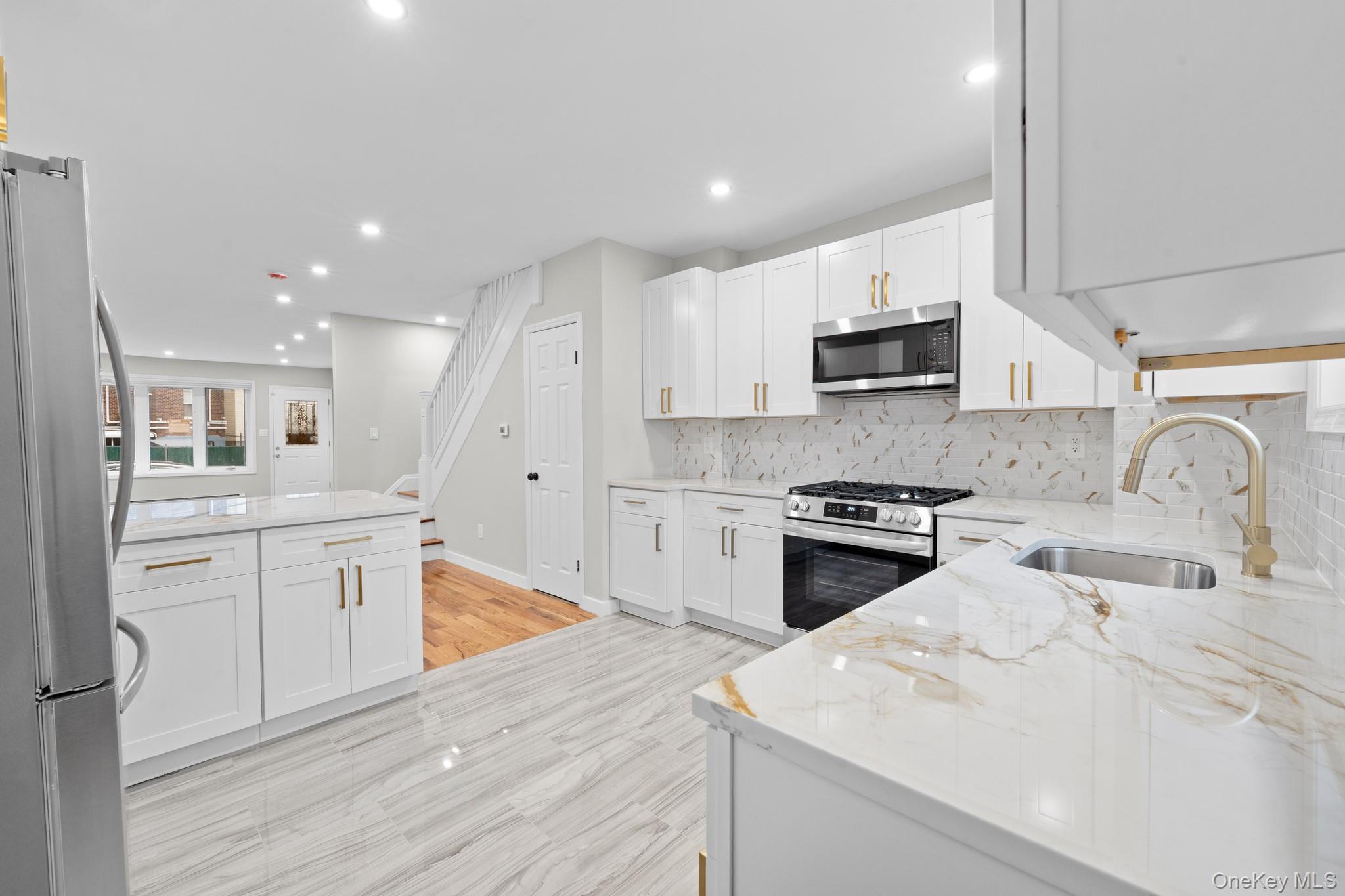 Single Family Tioga  Queens, NY 11412, MLS-948559-5