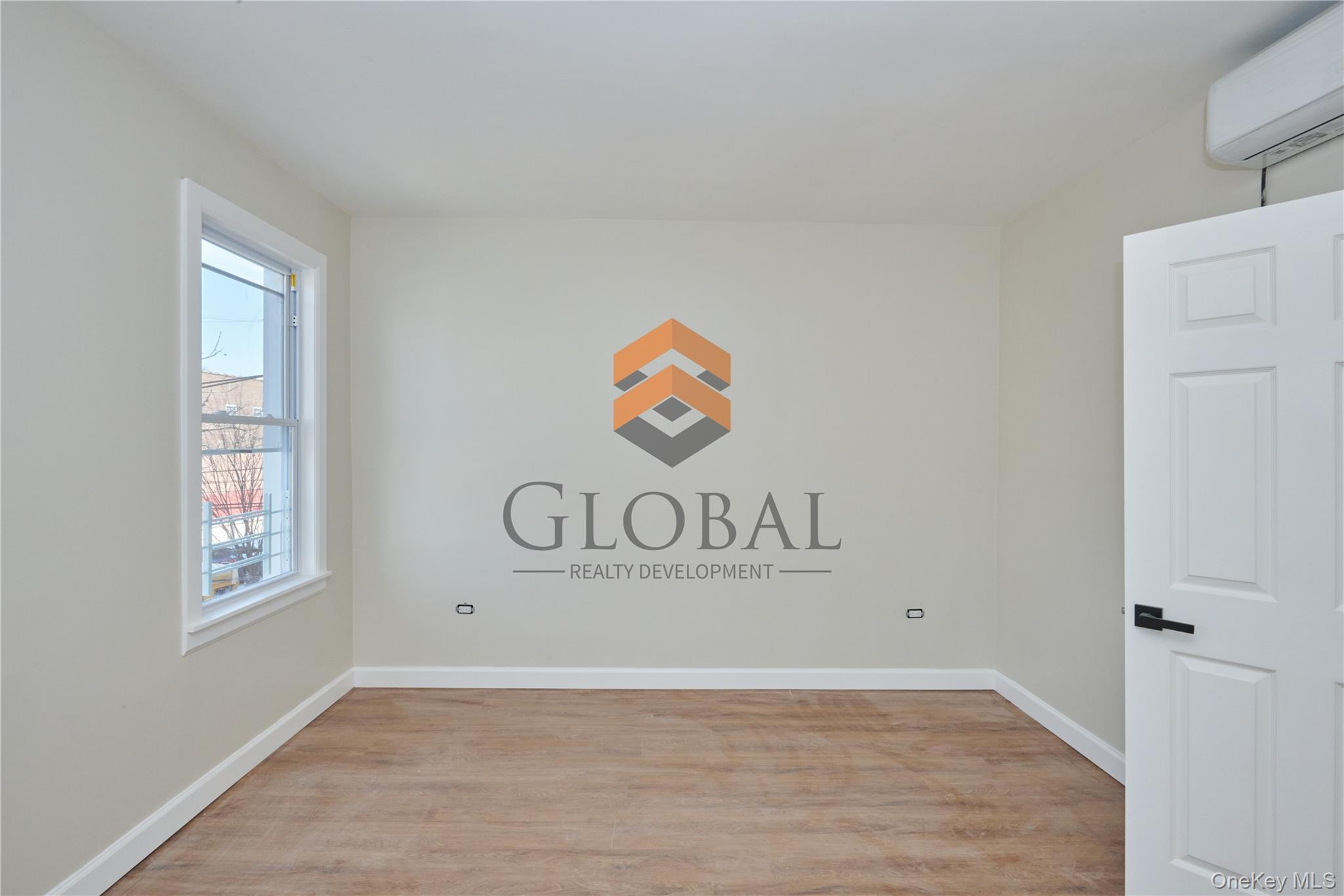 Single Family 221st Bronx, NY 10467, MLS-948560-24