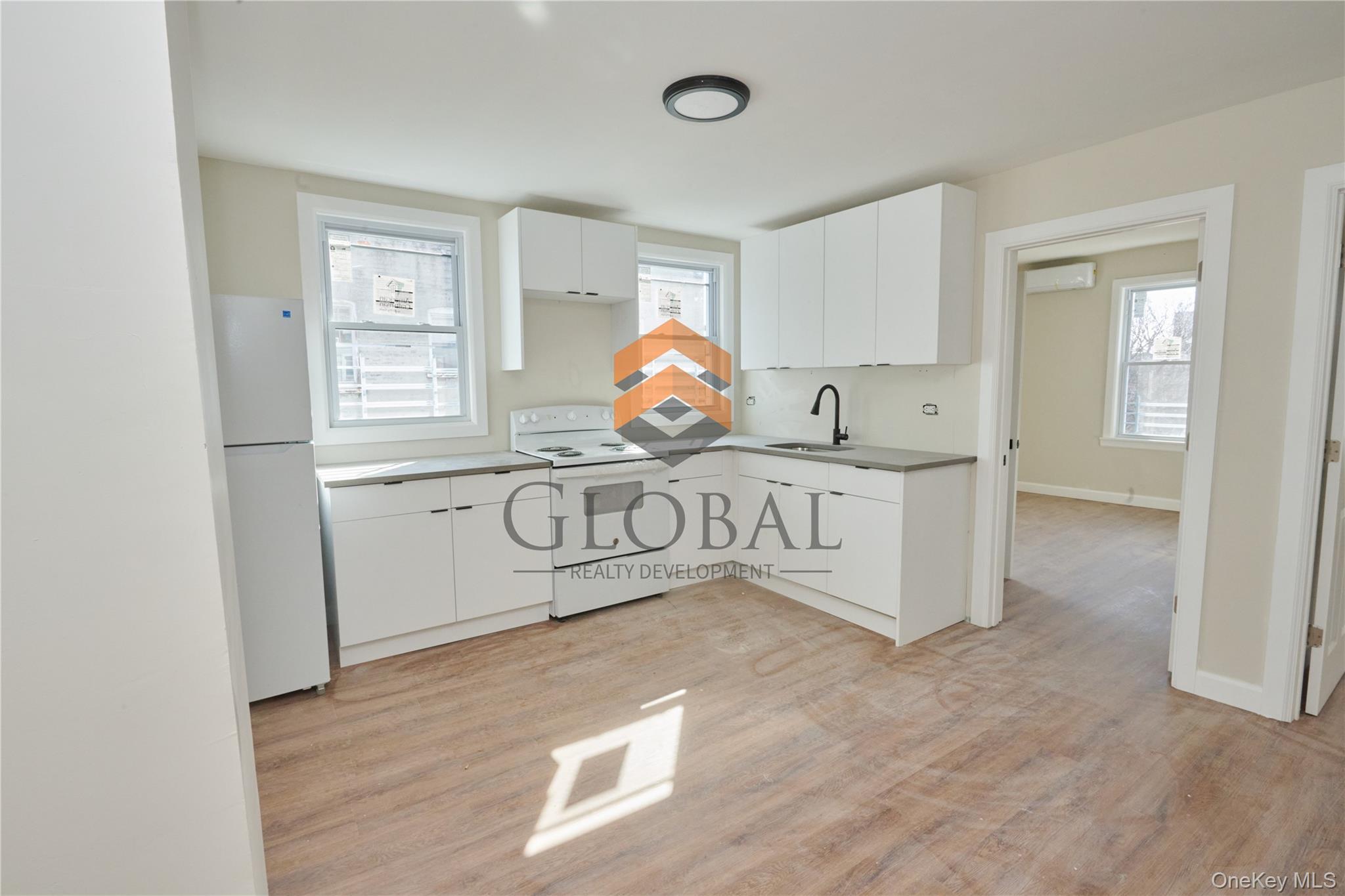 Single Family 221st Bronx, NY 10467, MLS-948560-5