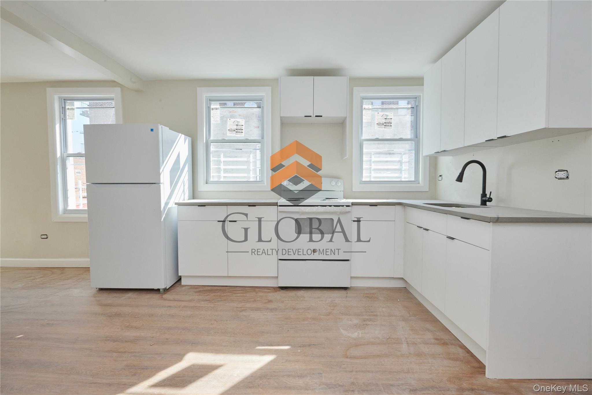 Single Family 221st Bronx, NY 10467, MLS-948560-6