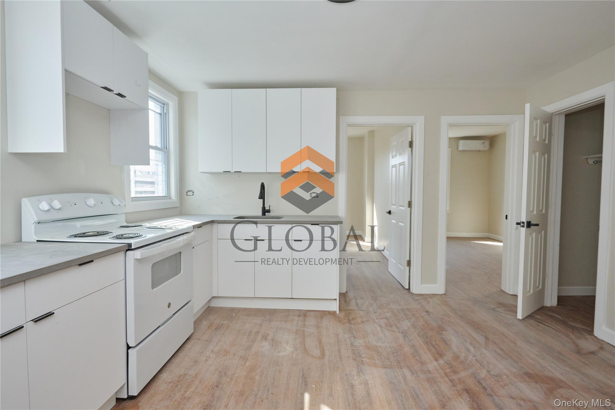 Single Family 221st Bronx, NY 10467, MLS-948560-7