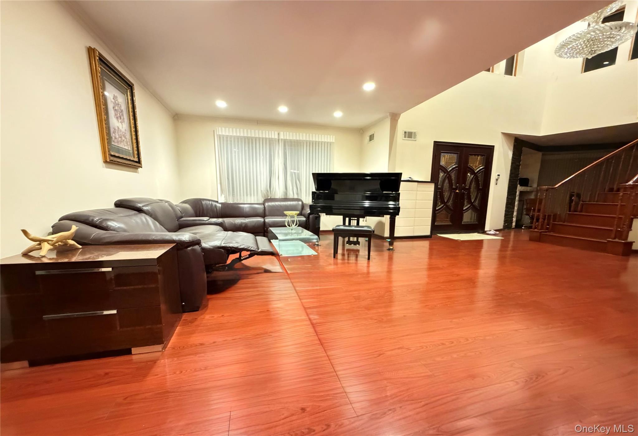 Single Family Bridgewater  Queens, NY 11004, MLS-948578-7