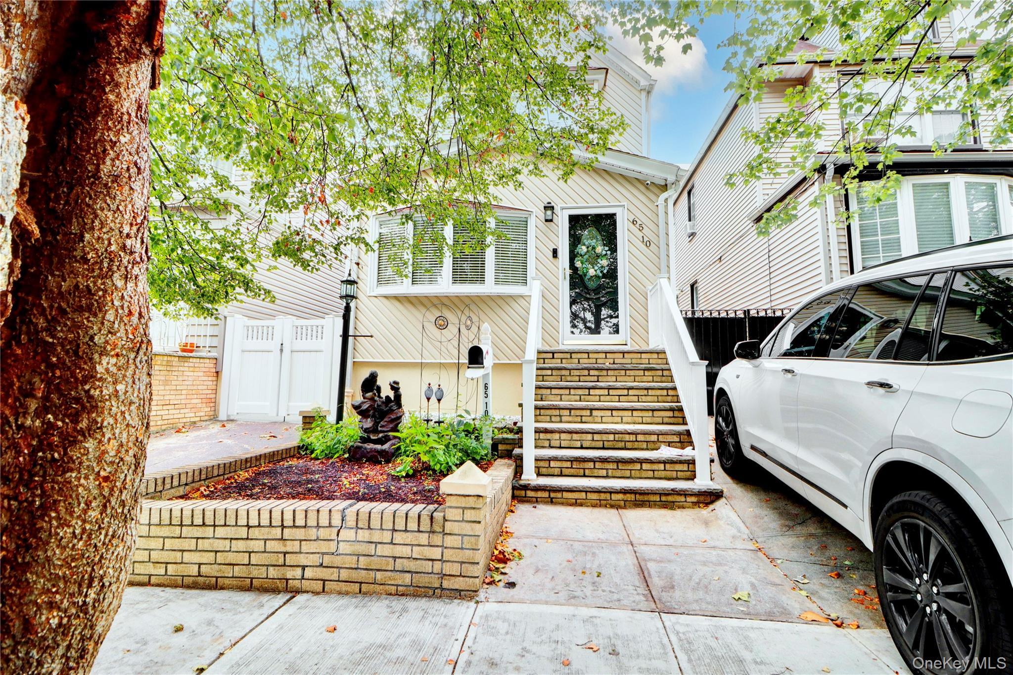 Single Family 80th Queens, NY 11385, MLS-948590-2