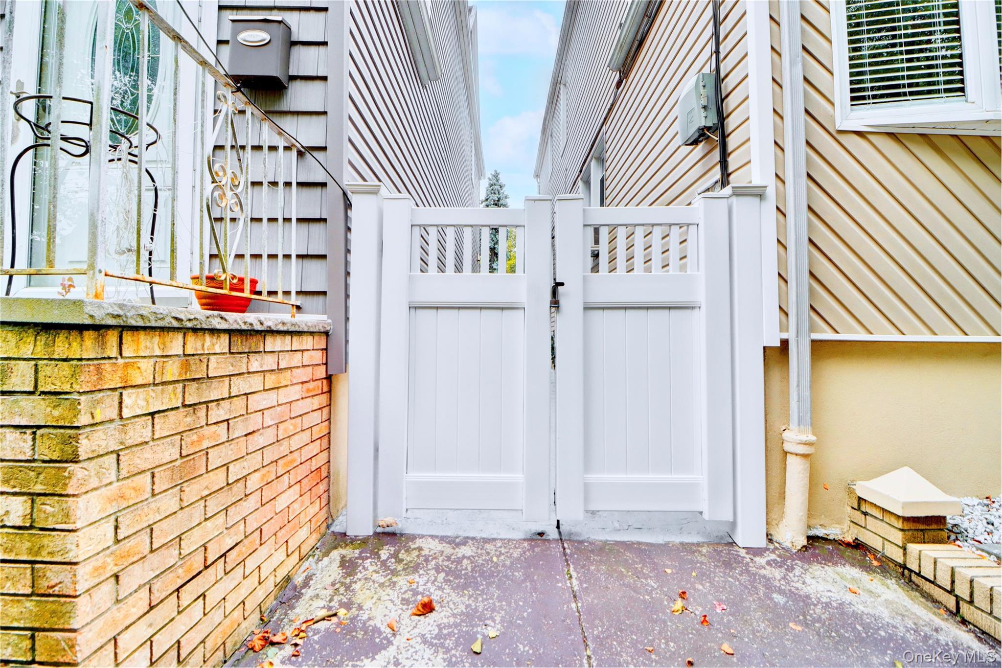 Single Family 80th  Queens, NY 11385, MLS-948590-24