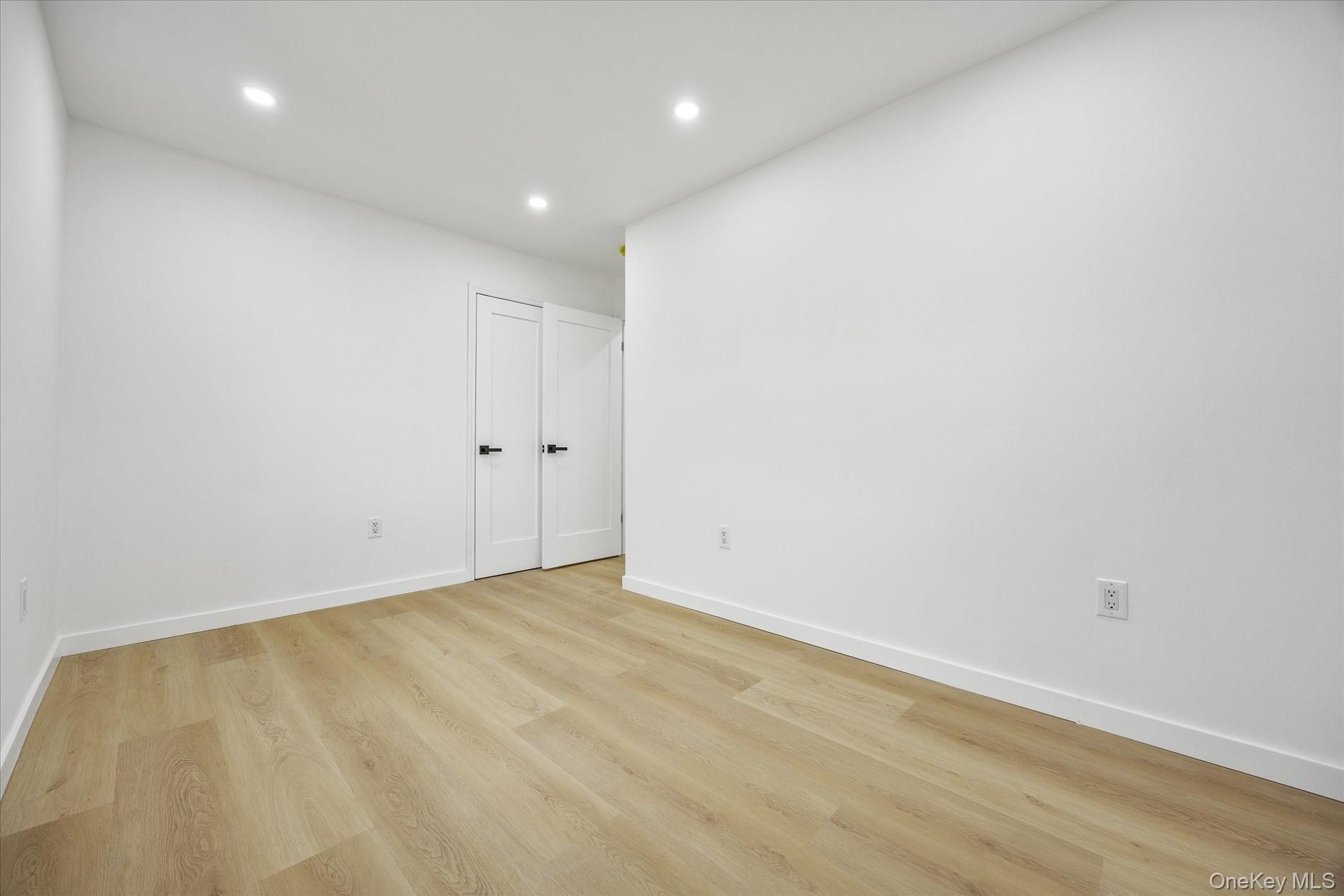 Single Family Beach 65th  Queens, NY 11692, MLS-948642-21