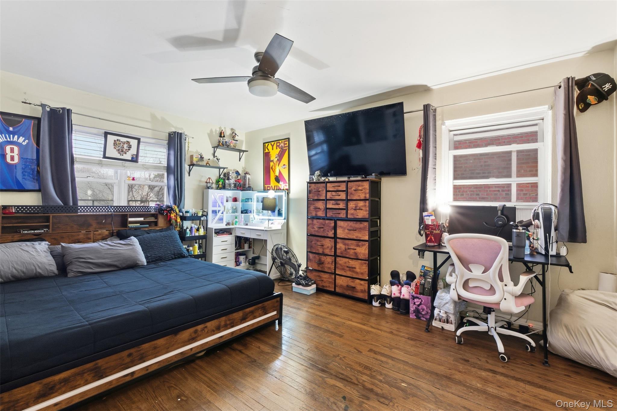 Single Family Astor  Bronx, NY 10469, MLS-948650-22